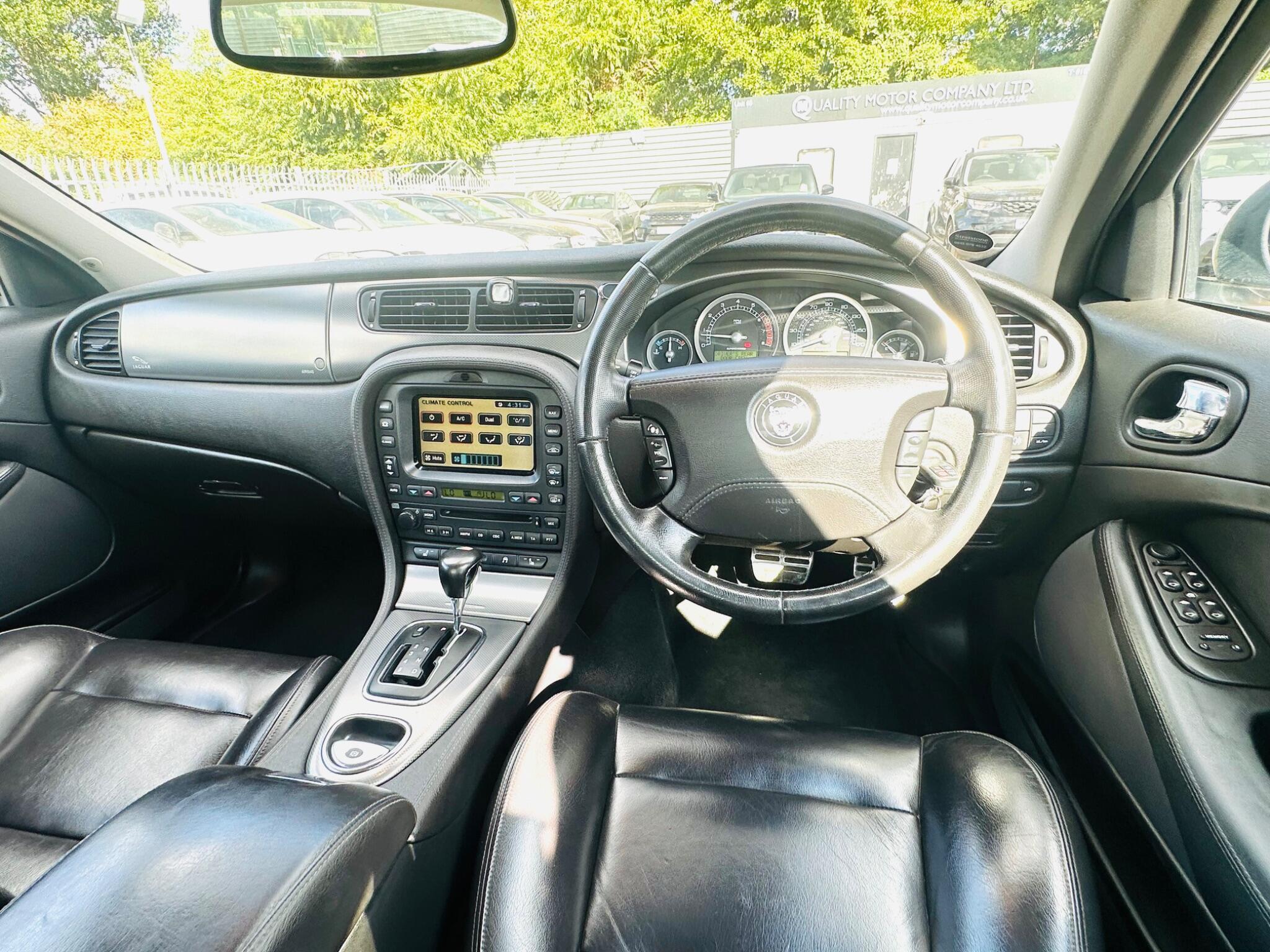 Jaguar S-Type view 24