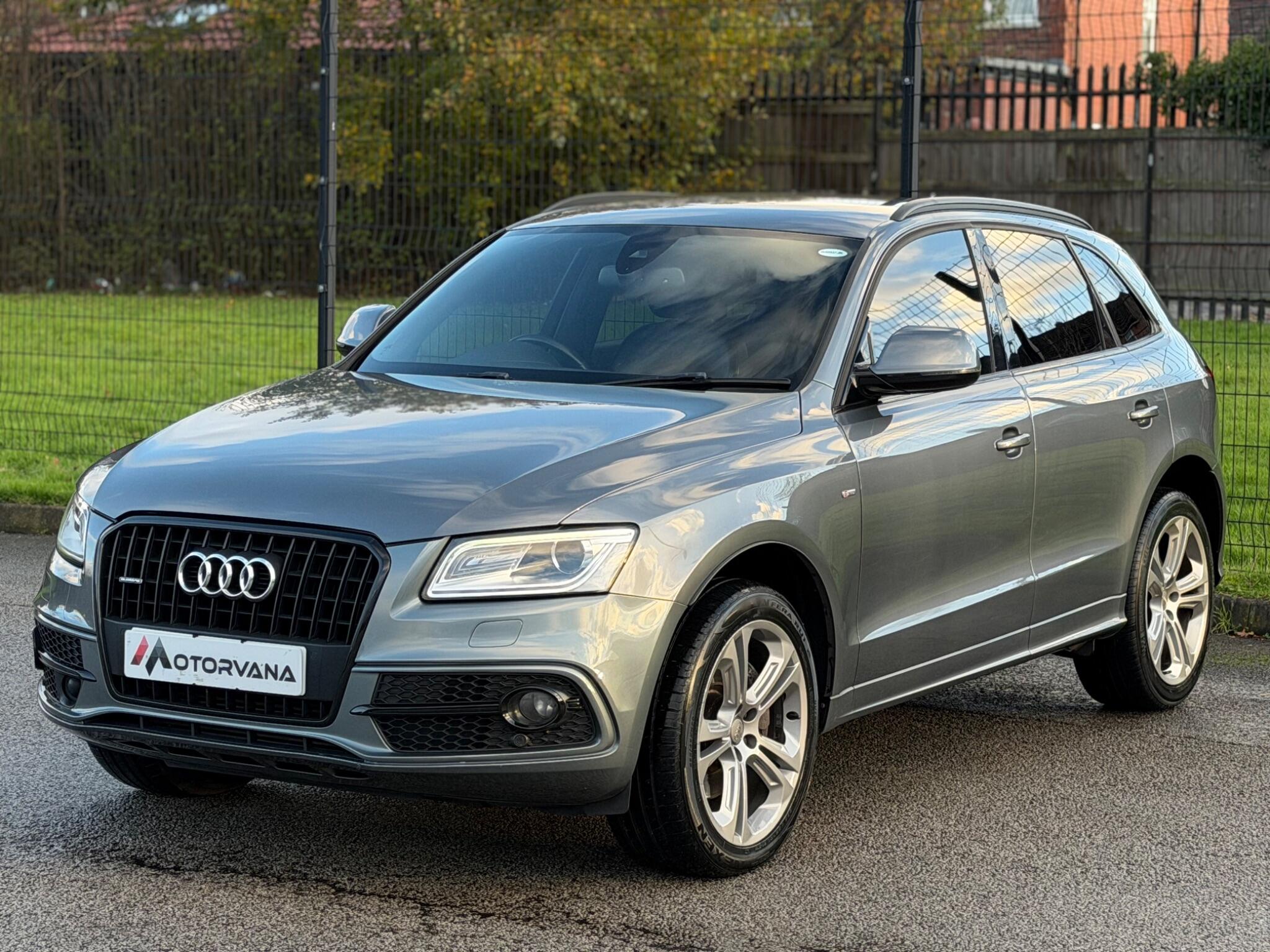 Audi Q5 view 3