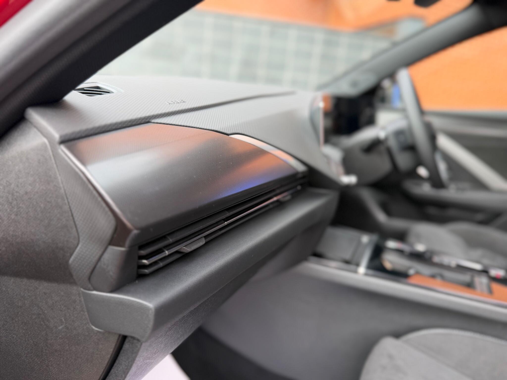 Vauxhall Astra Electric view 41