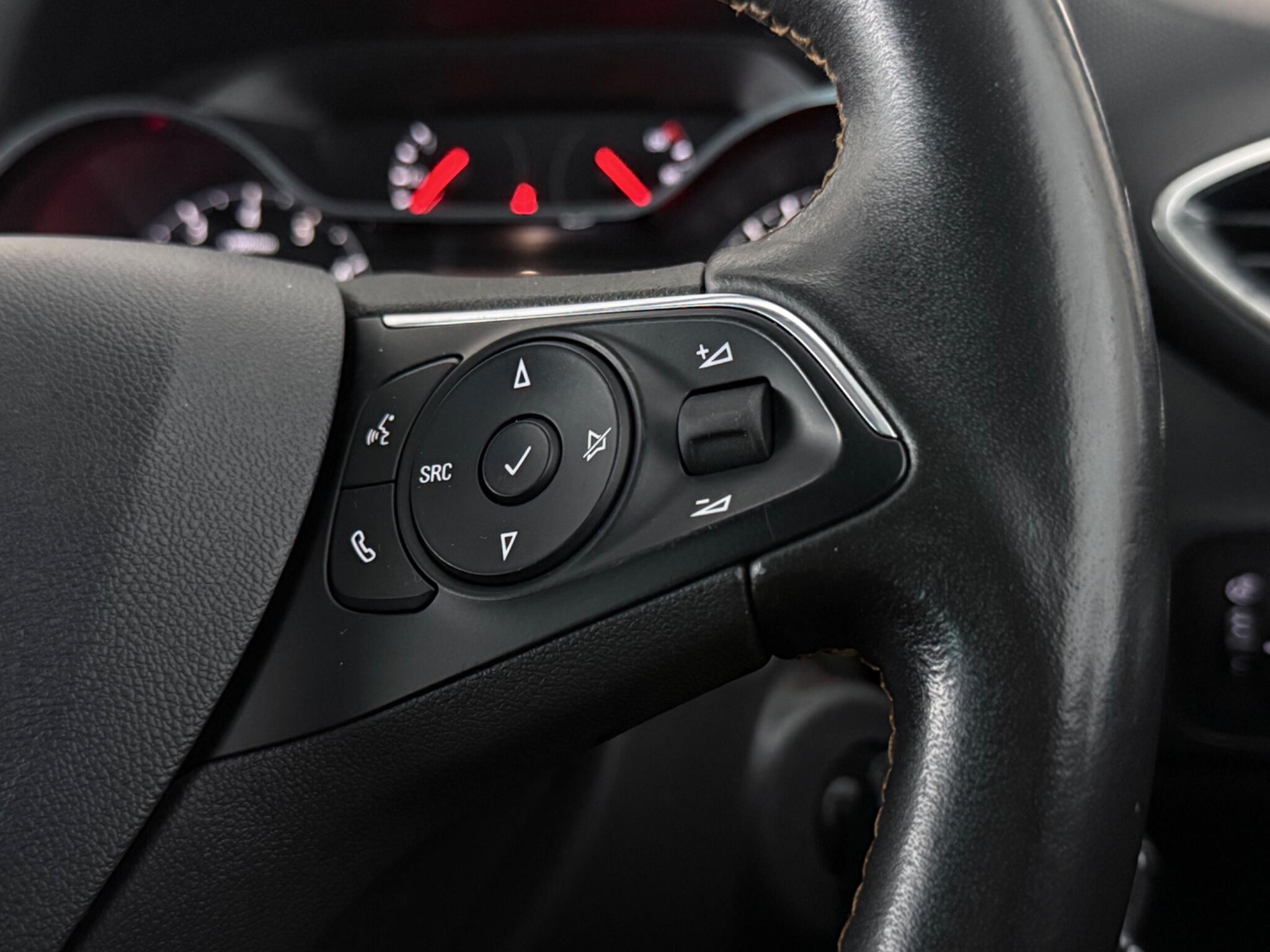 Vauxhall Crossland X view 15