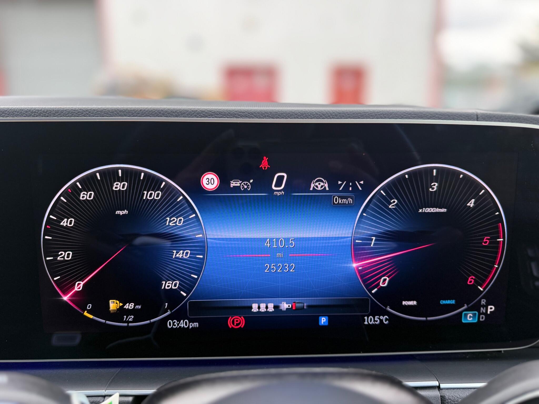 Mercedes-Benz GLE view 31