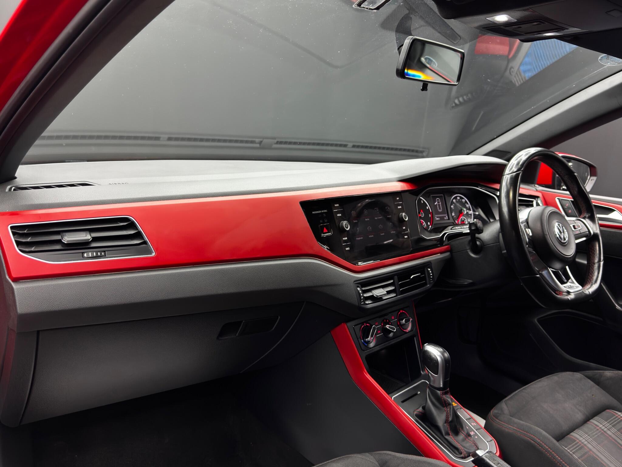 Volkswagen Polo view 11