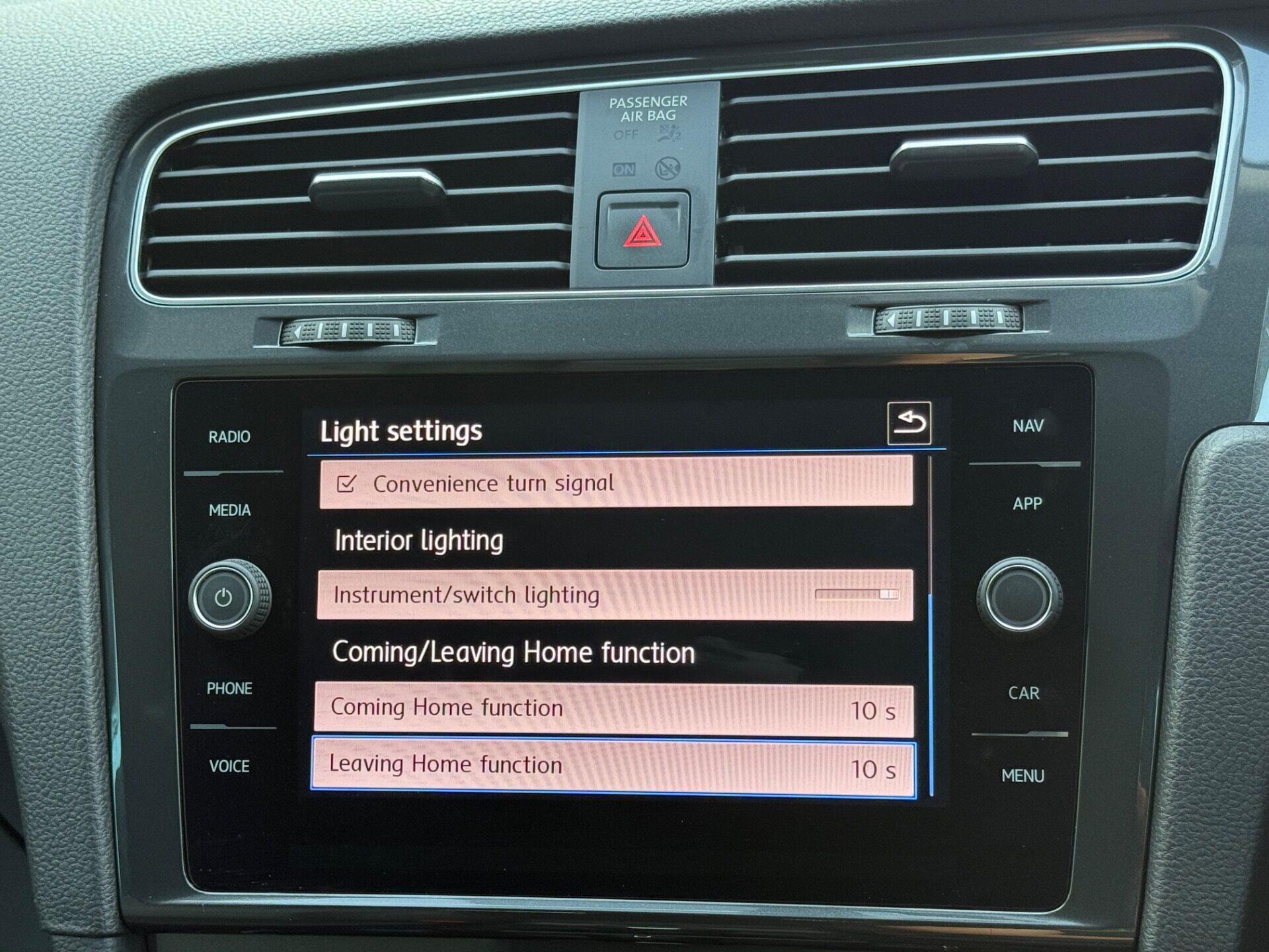 Volkswagen Golf view 48