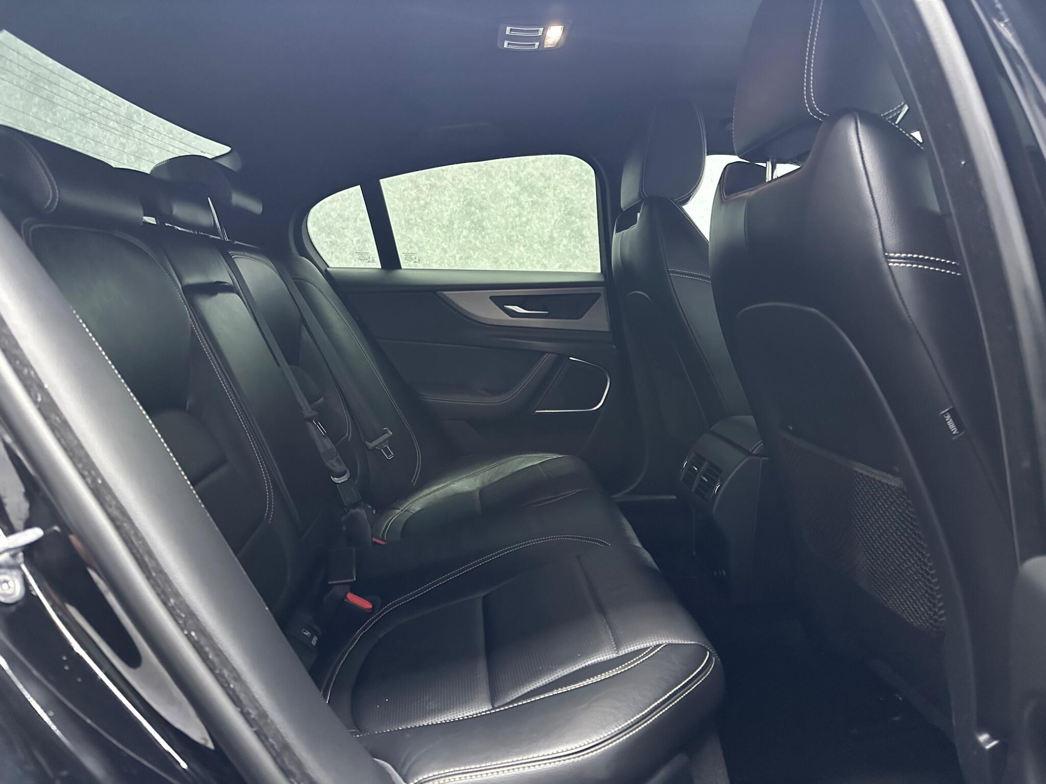 Jaguar Xe view 8