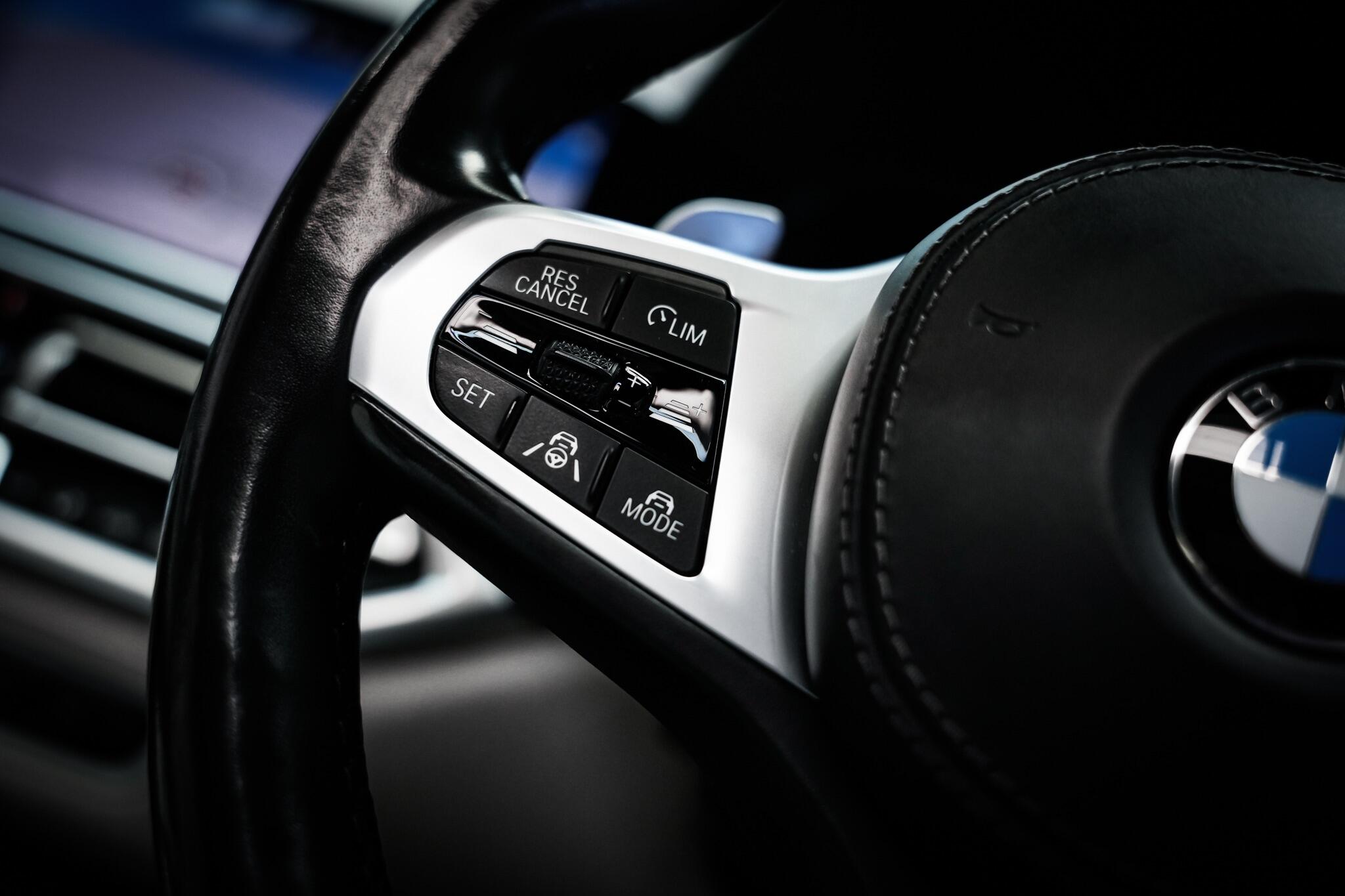 BMW X7 view 51
