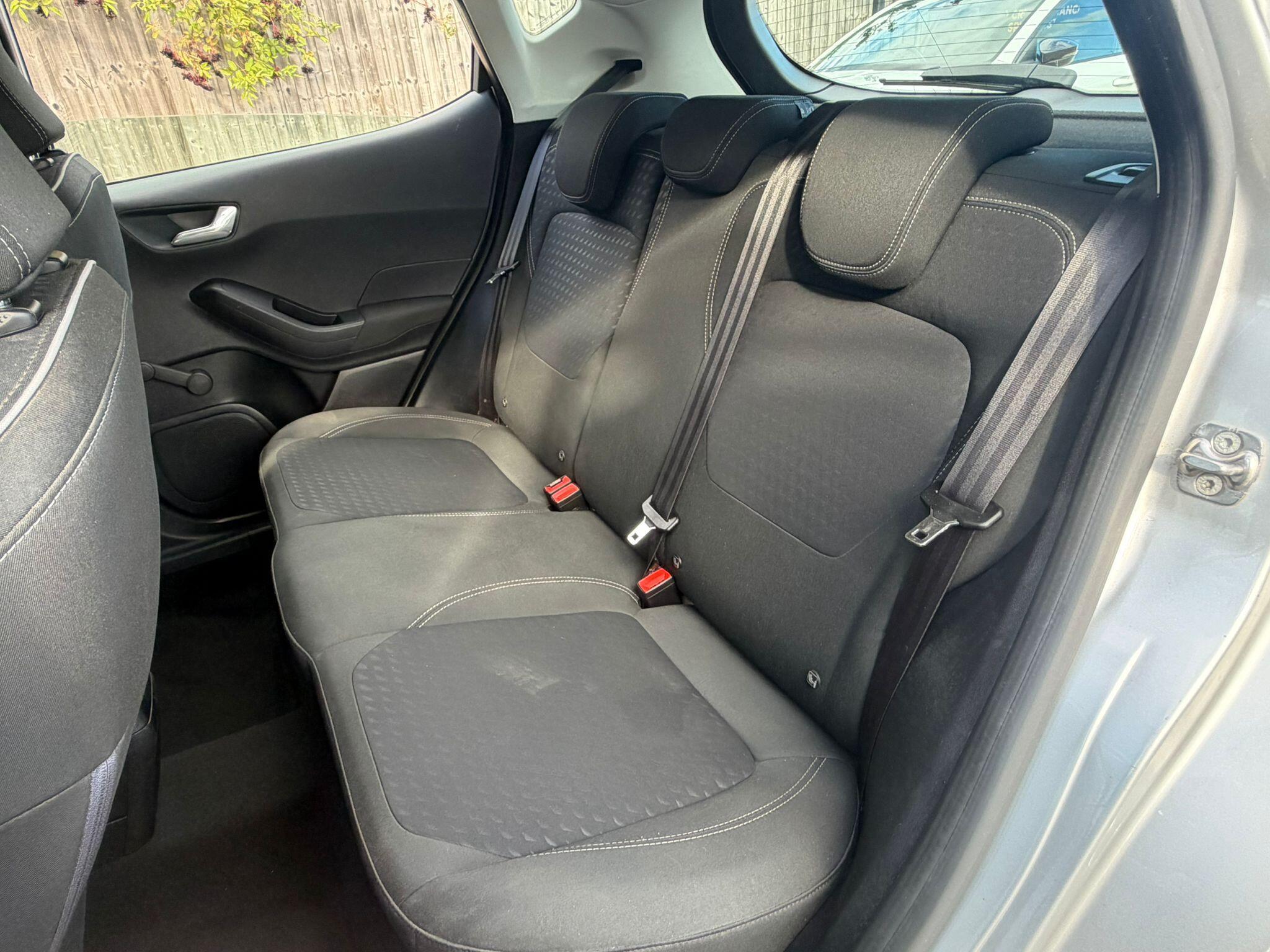 Ford Fiesta view 17