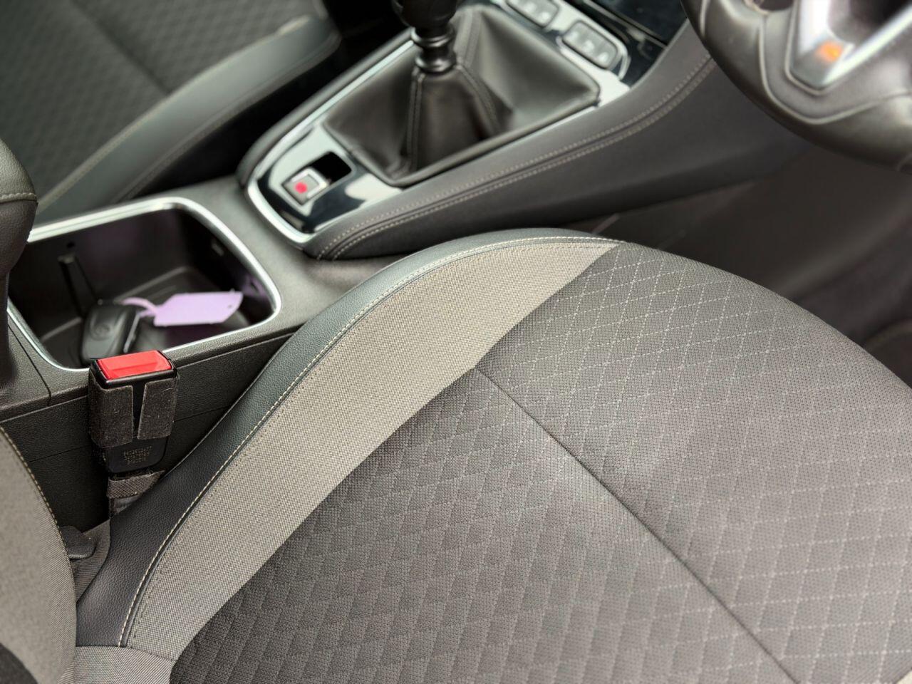 Vauxhall Grandland X view 147