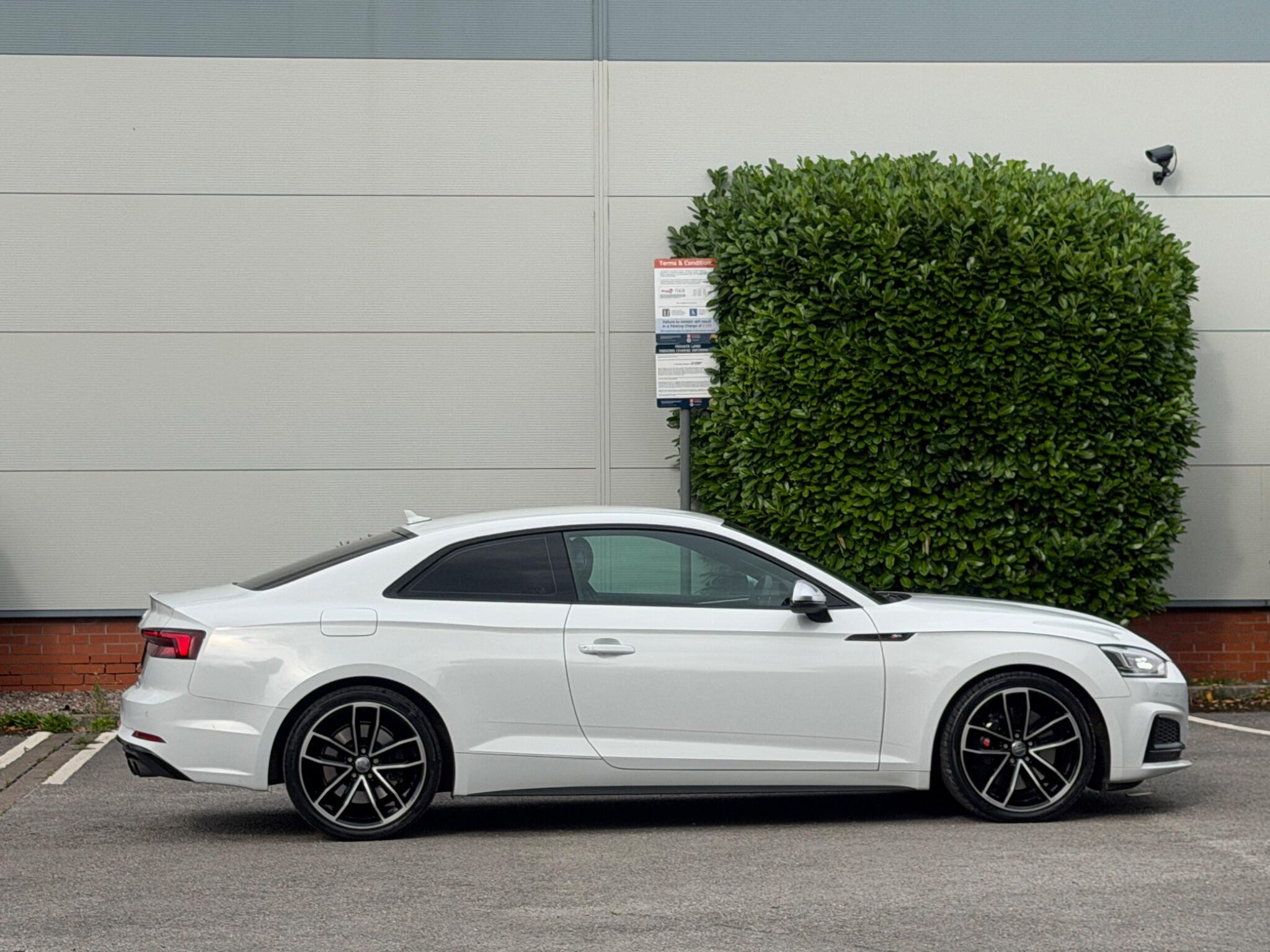 Audi S5 view 57