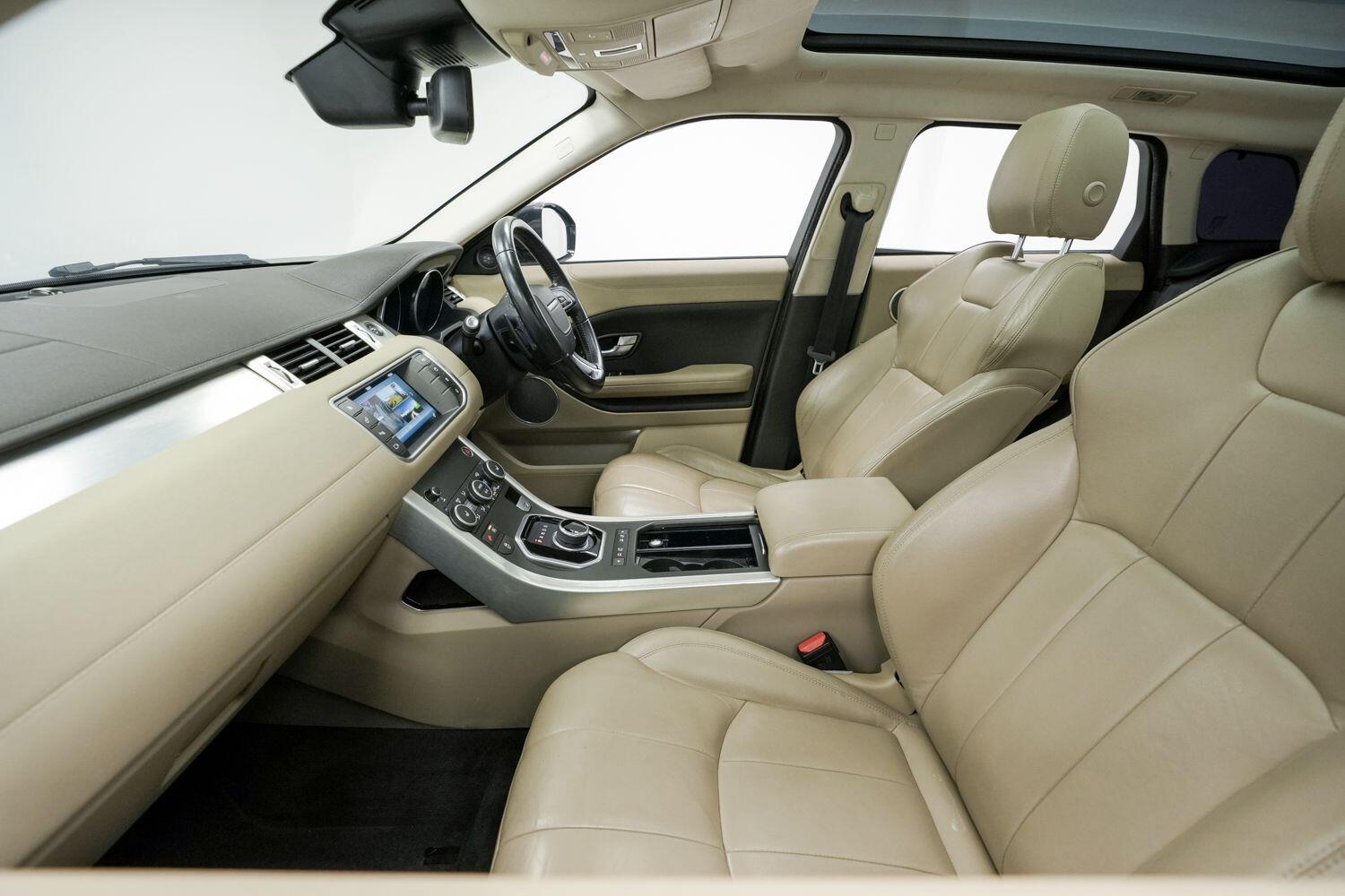 Land Rover Range Rover Evoque view 22