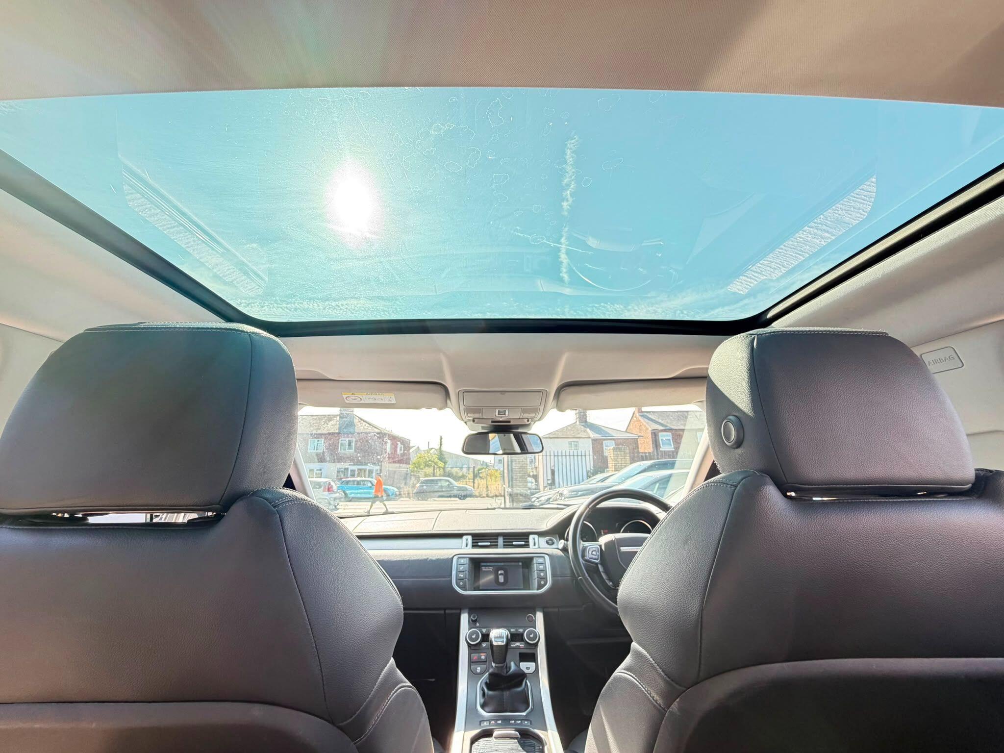 Land Rover Range Rover Evoque view 12