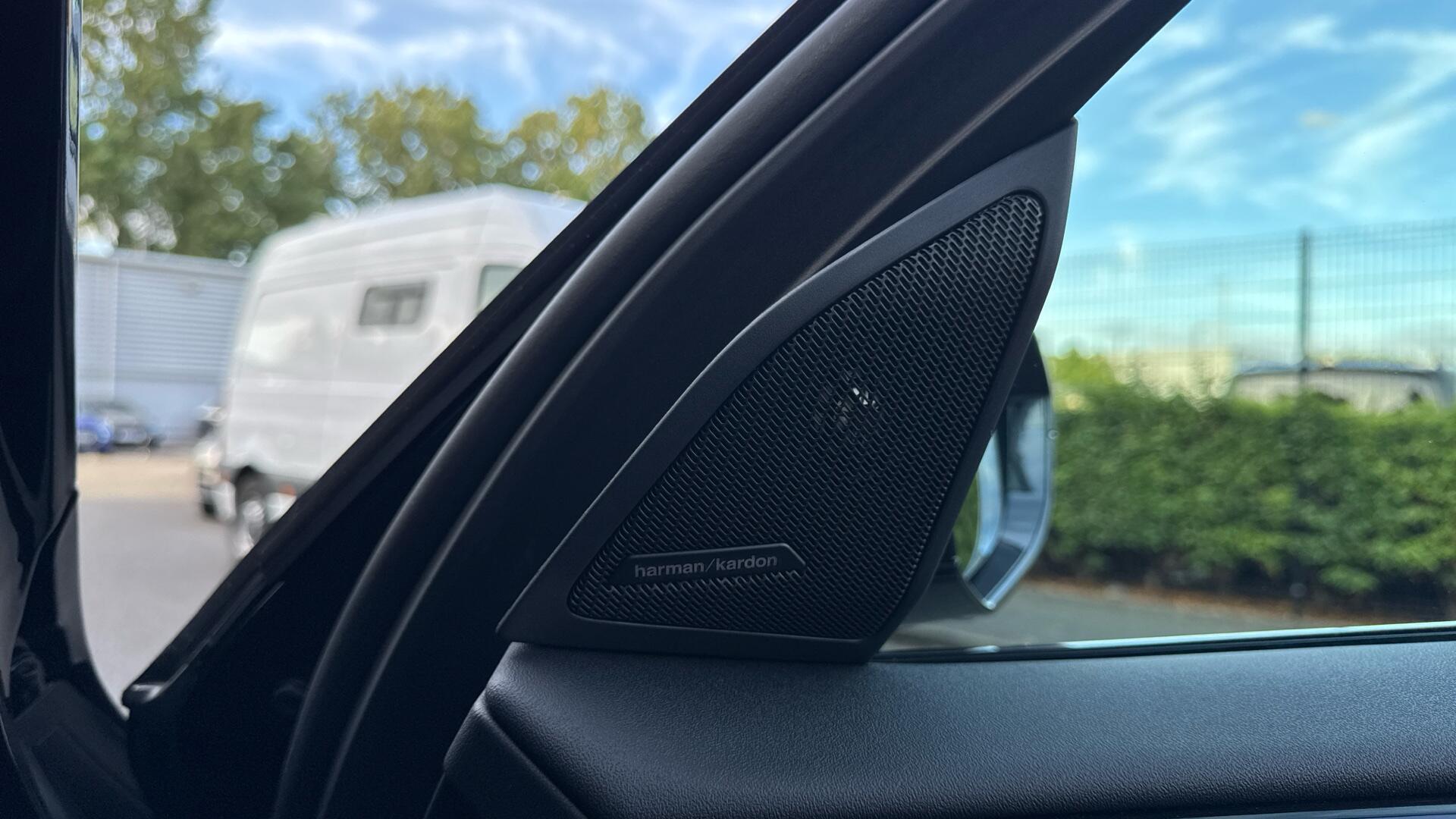 BMW X3 view 20