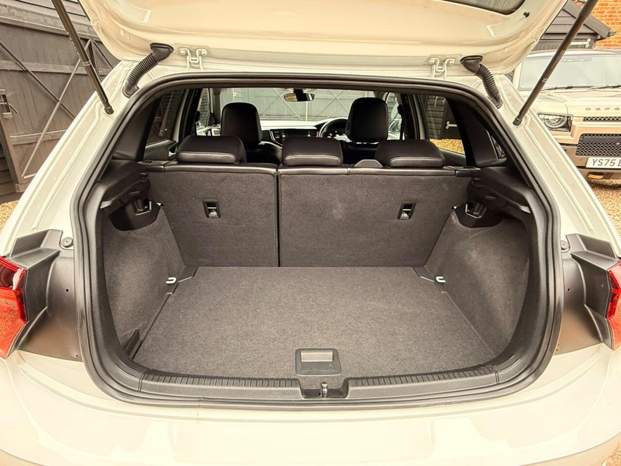 Volkswagen Polo view 17