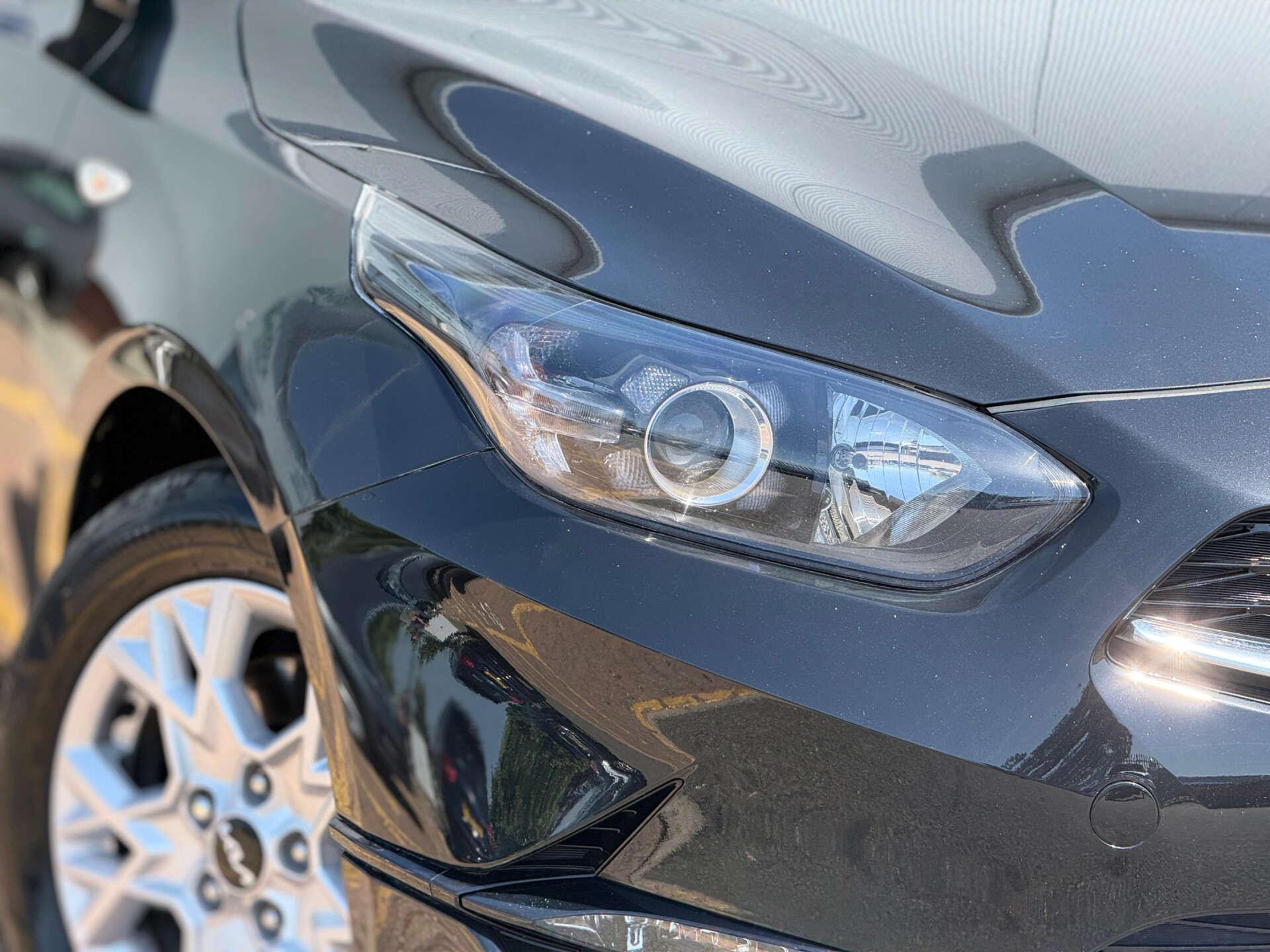 Kia Ceed view 68