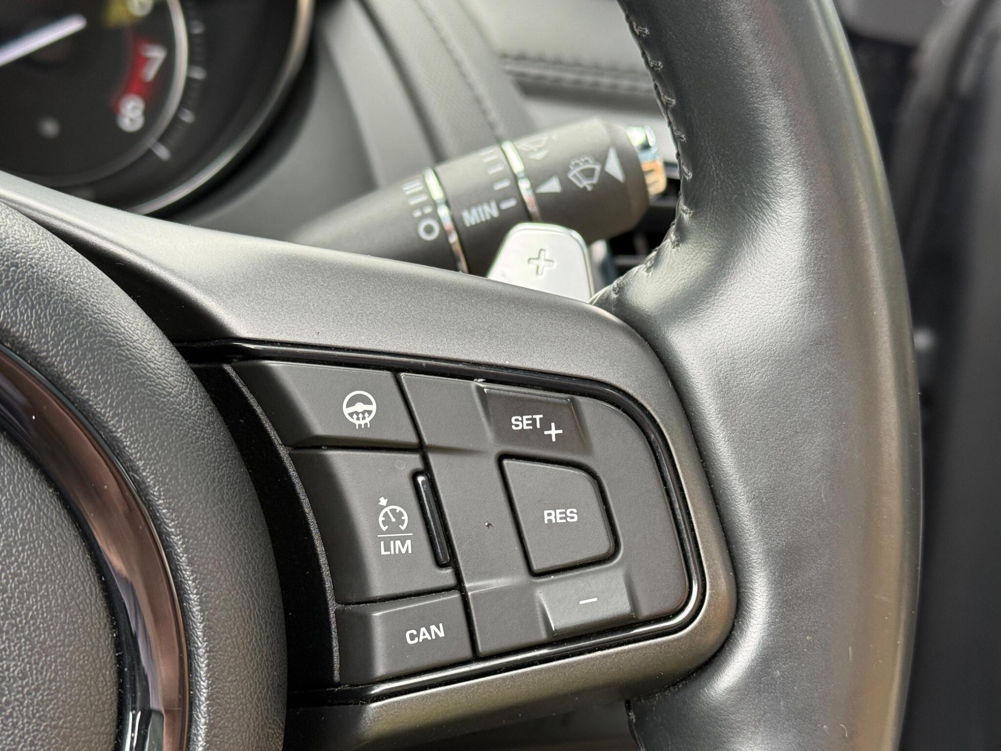 Jaguar F-Type view 36