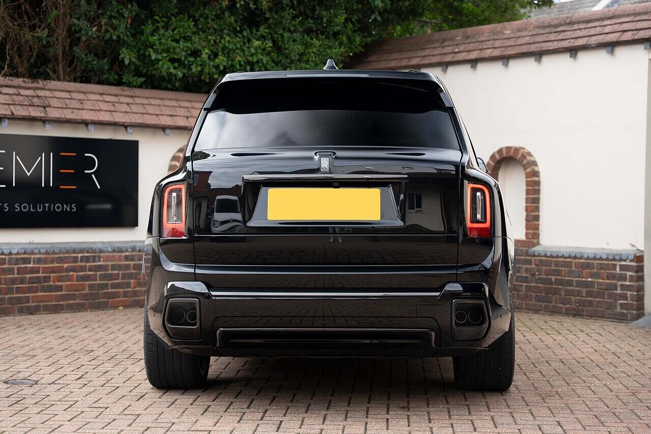 Rolls-Royce Cullinan view 5