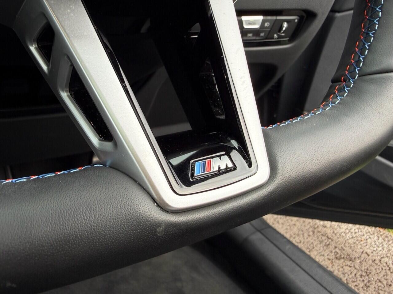 BMW 3 Series view 39
