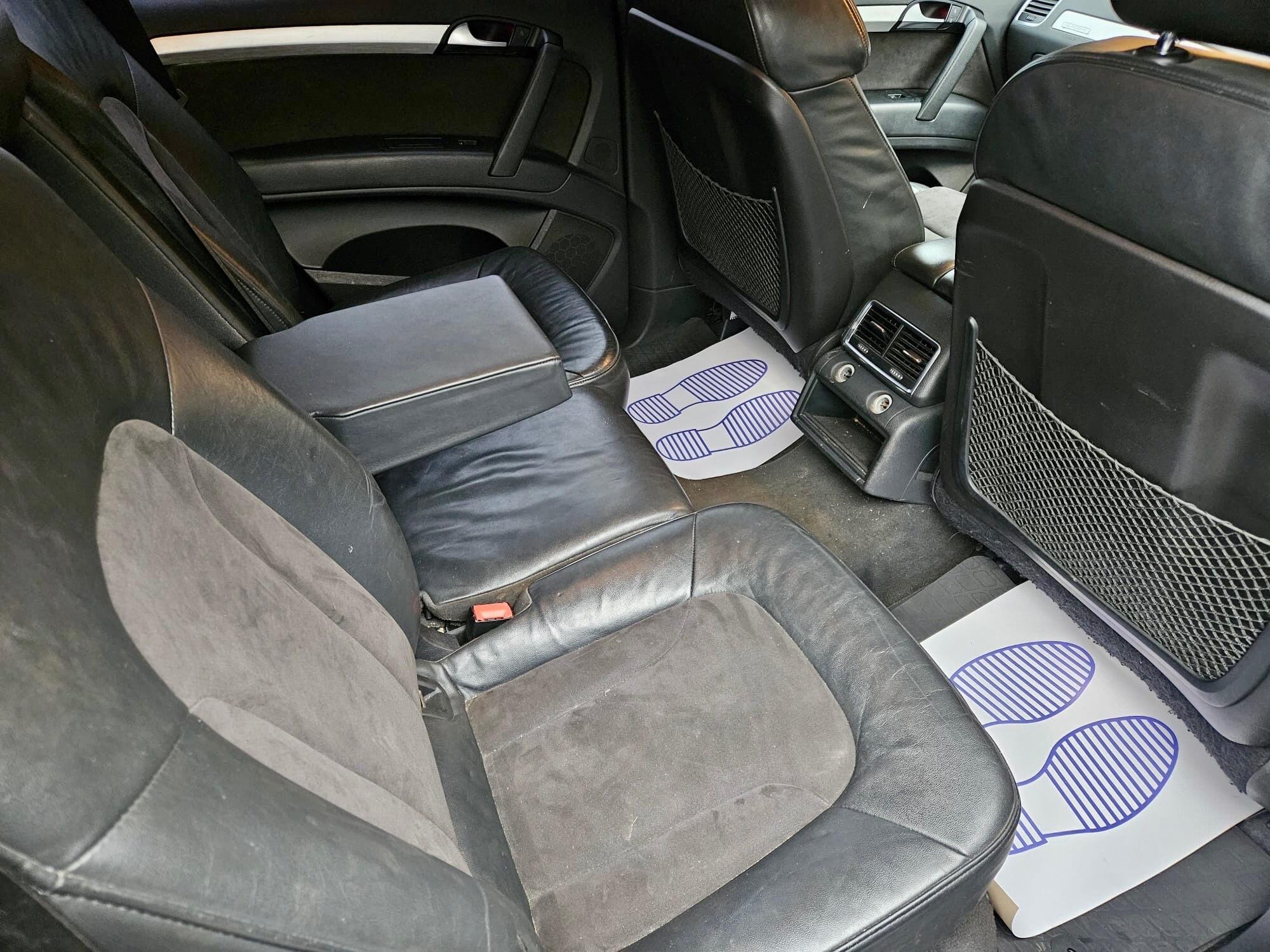 Audi Q7 view 13