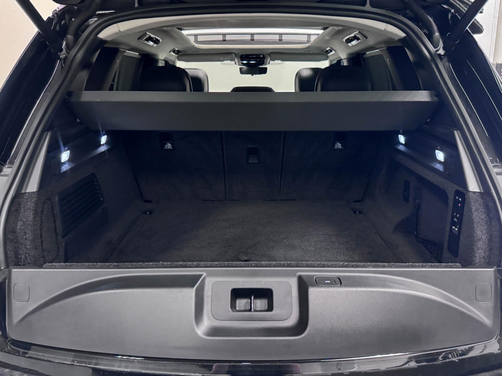 Land Rover Range Rover view 7