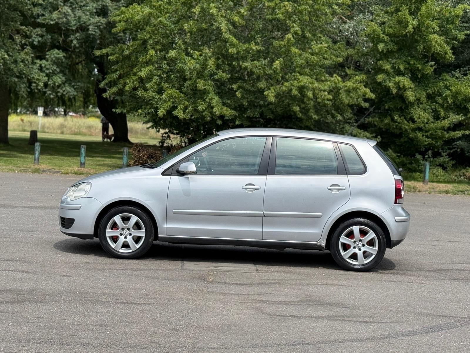Volkswagen Polo view 10