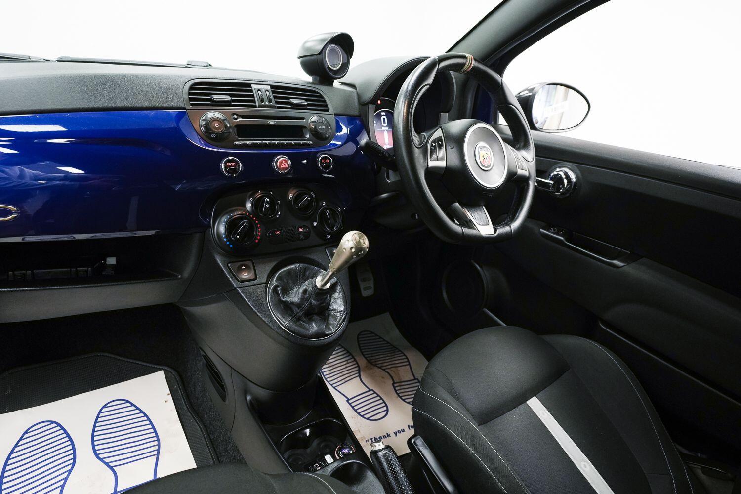 Abarth 595 view 18