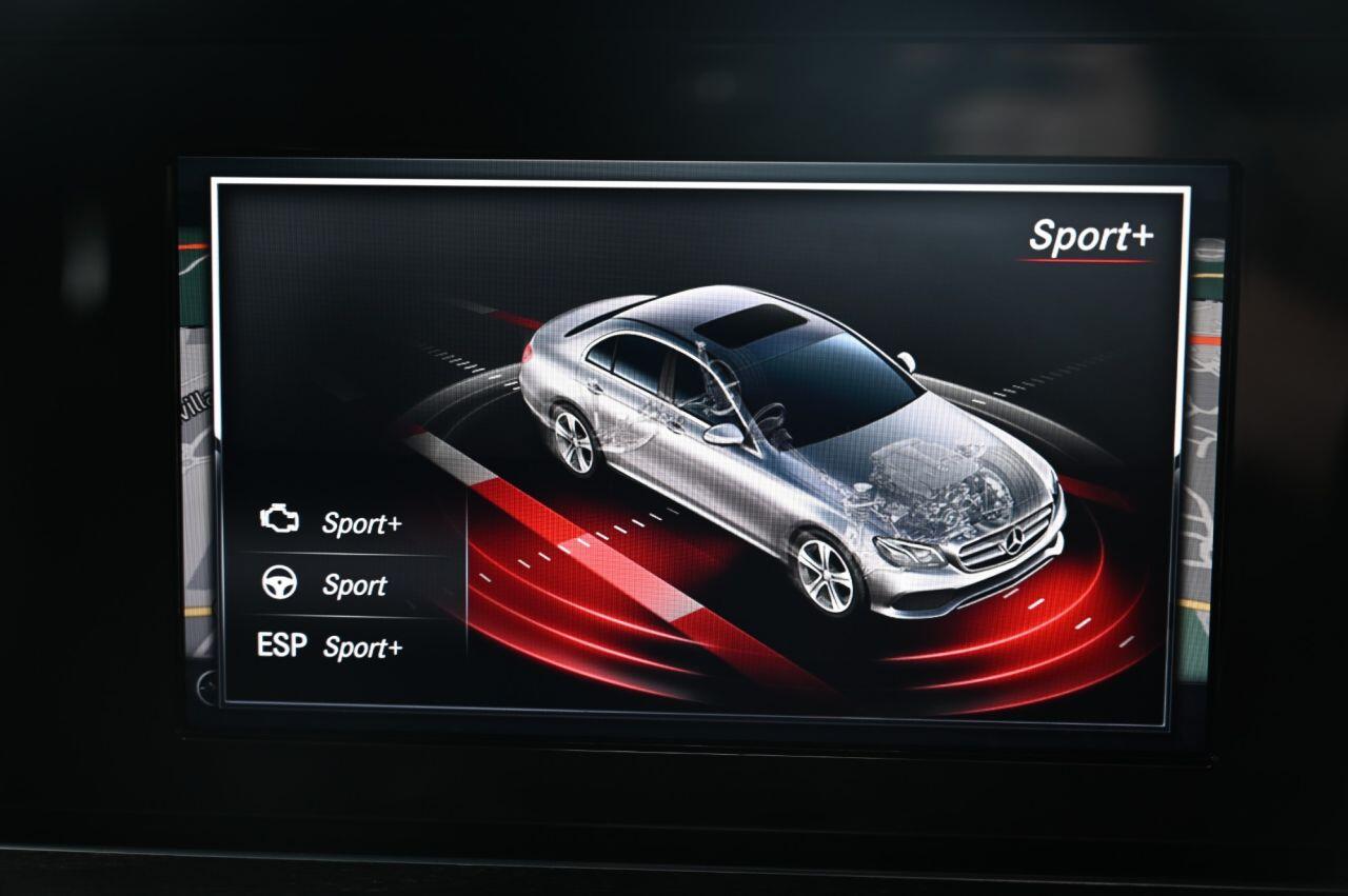 Mercedes-Benz E Class view 33