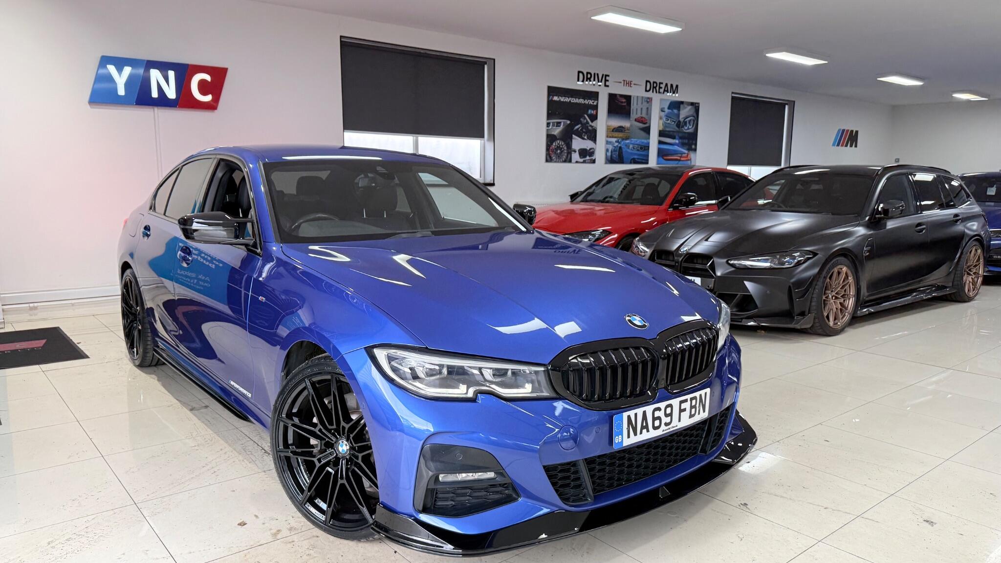 BMW 3 Series view 25