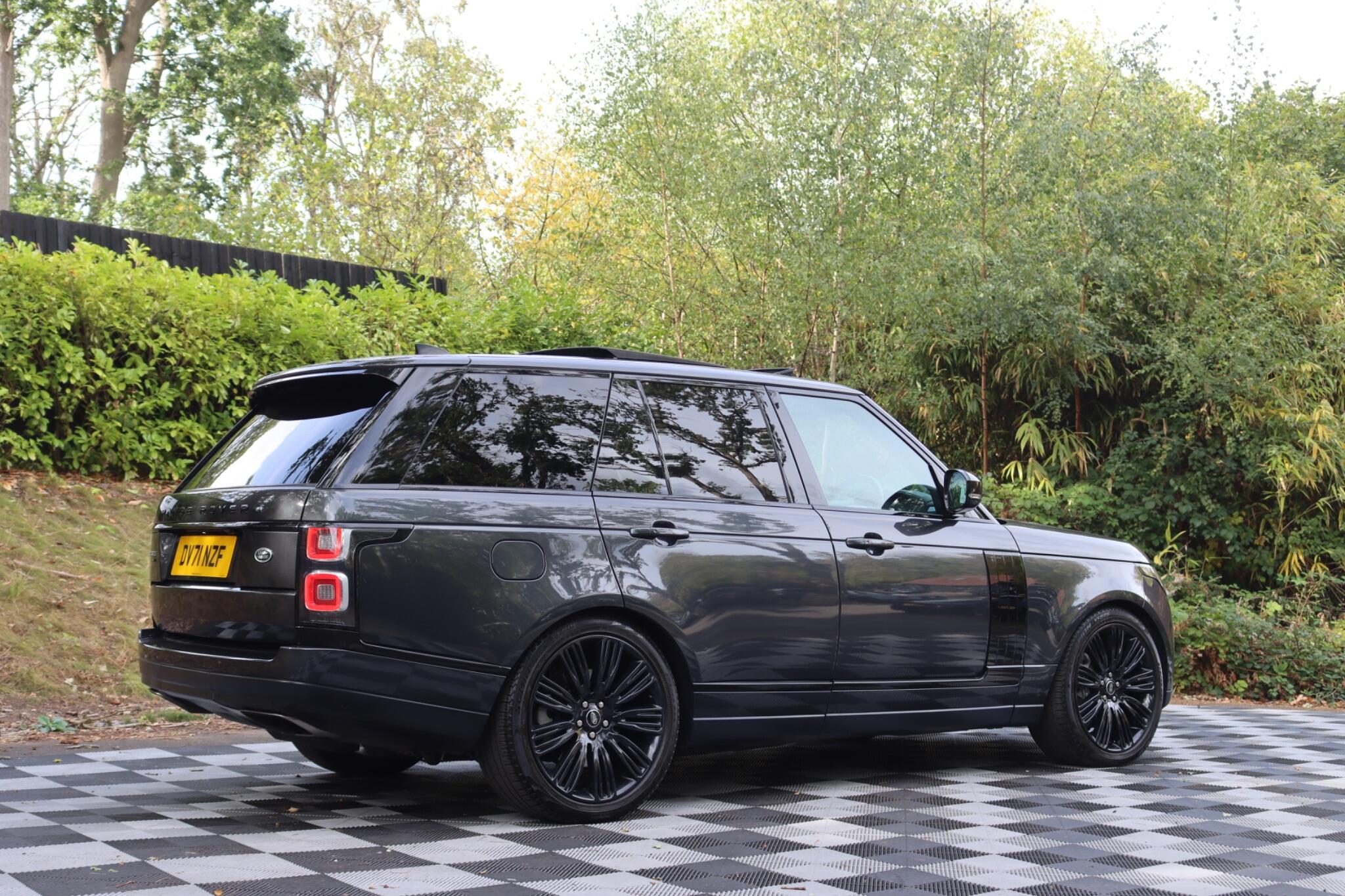Land Rover Range Rover view 30
