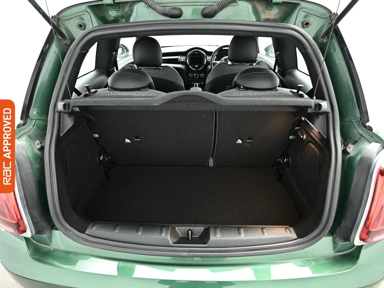 Mini Hatch view 27
