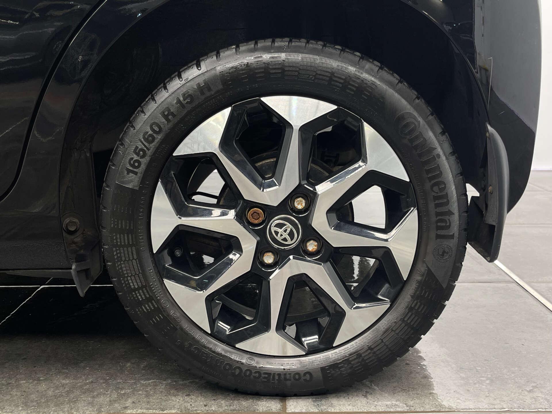 Toyota Aygo view 34
