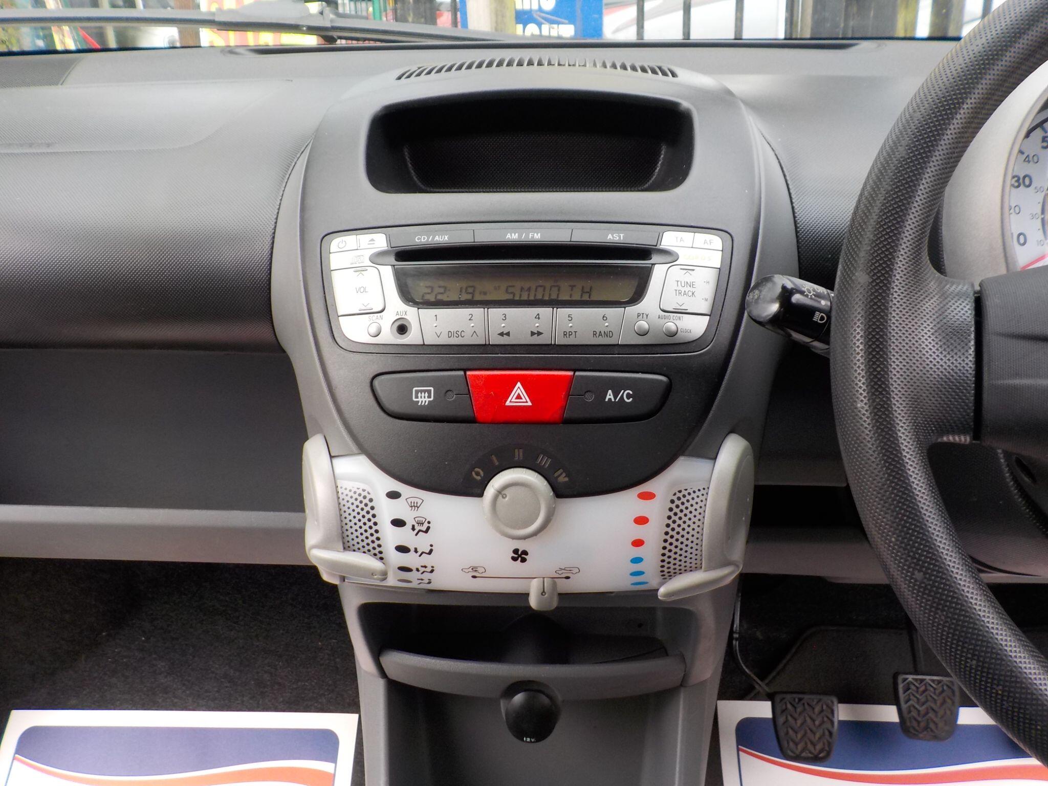 Citroen C1 1.0i VTR+ Euro 5 5dr