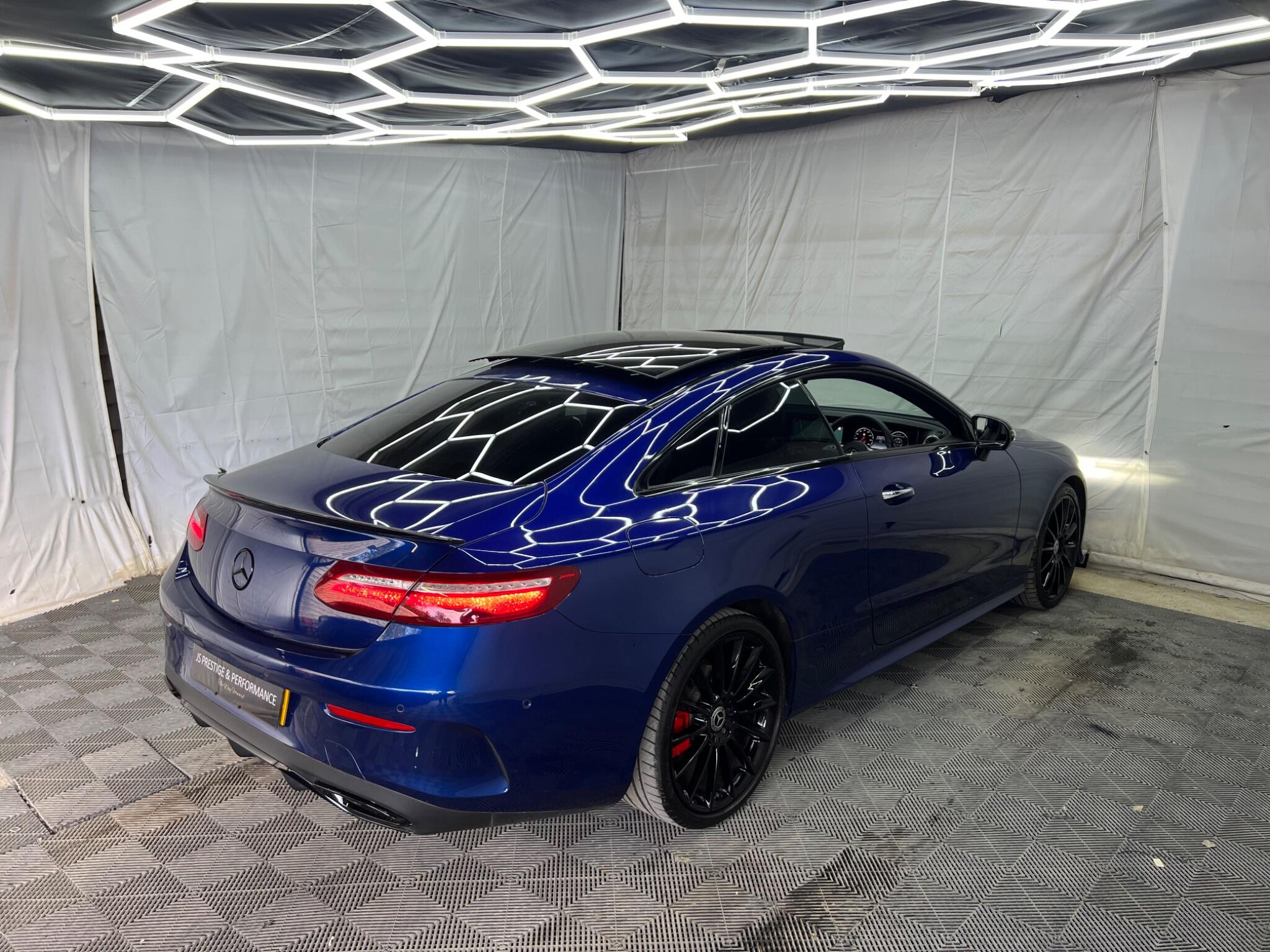 Mercedes-Benz E-Class view 8
