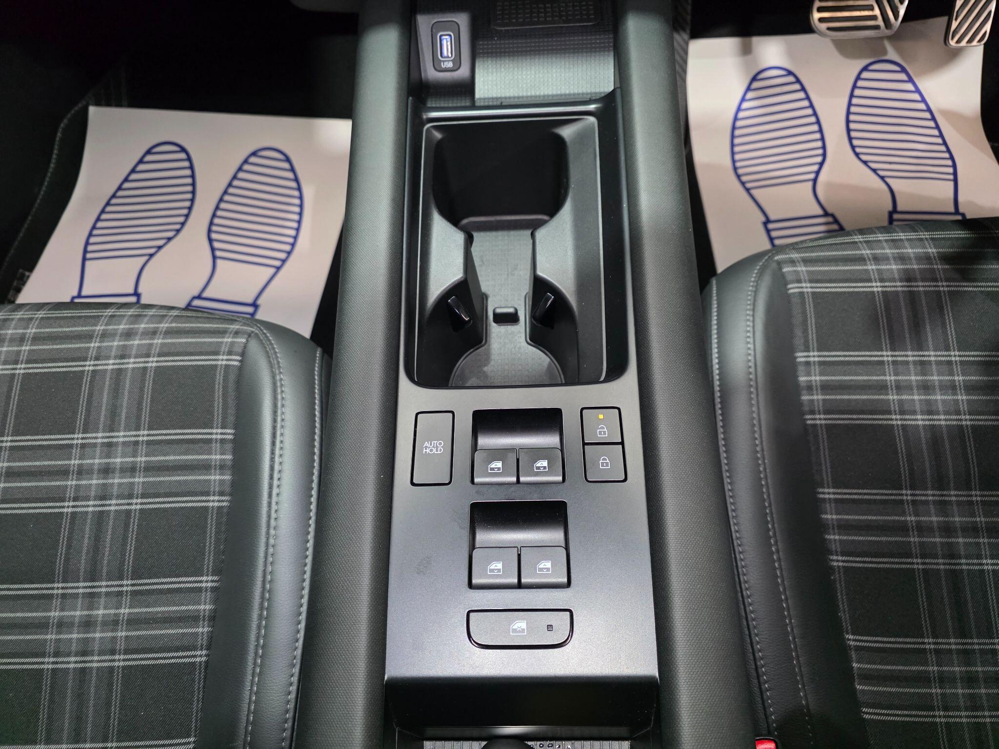 Hyundai Ioniq 6 view 13