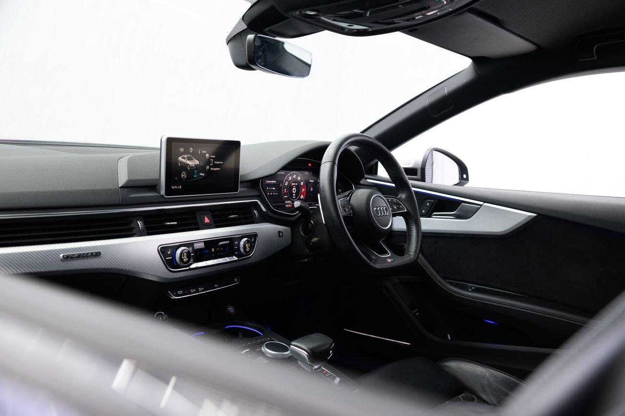 Audi RS5 view 3