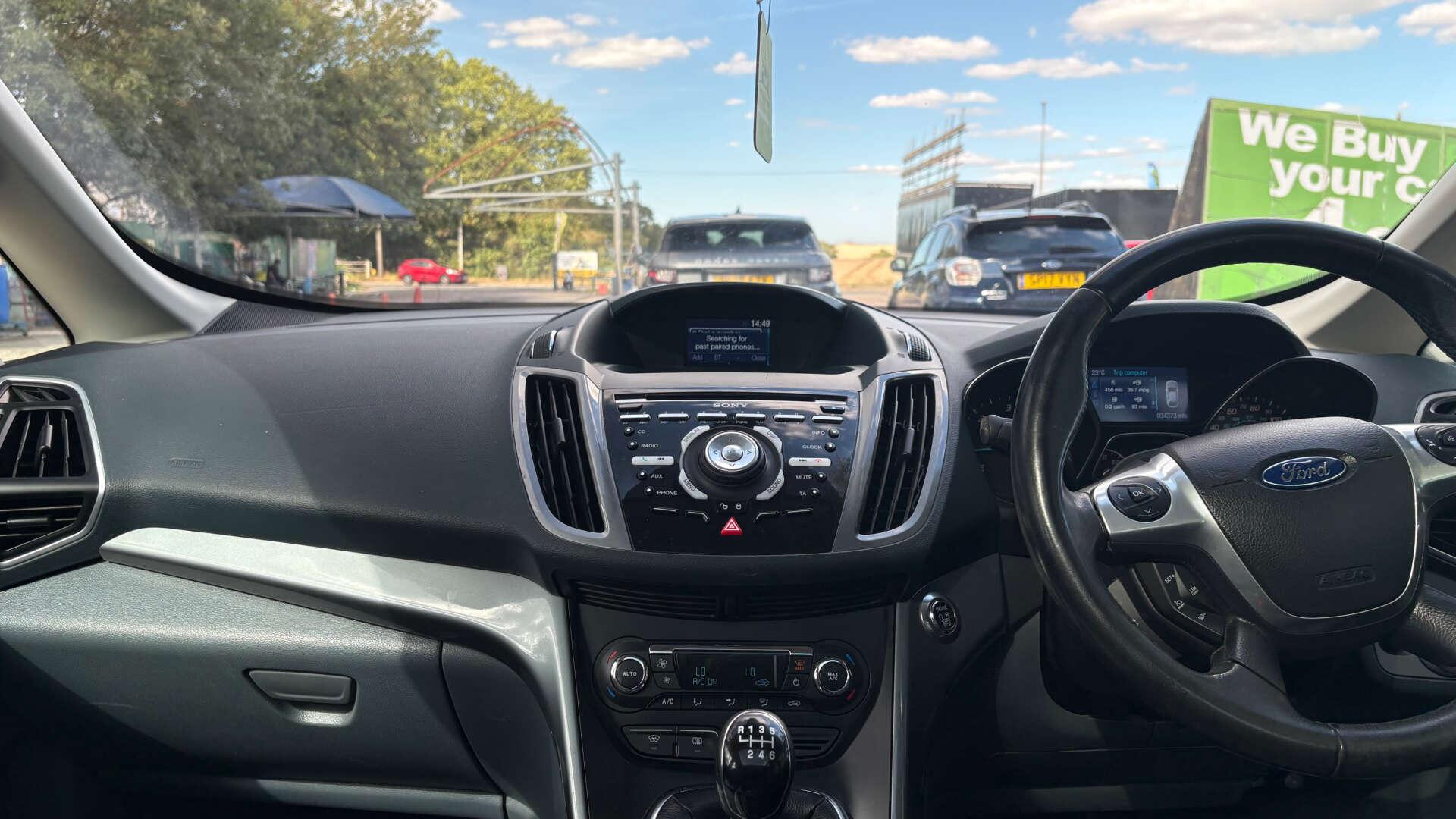 Ford C-Max view 31
