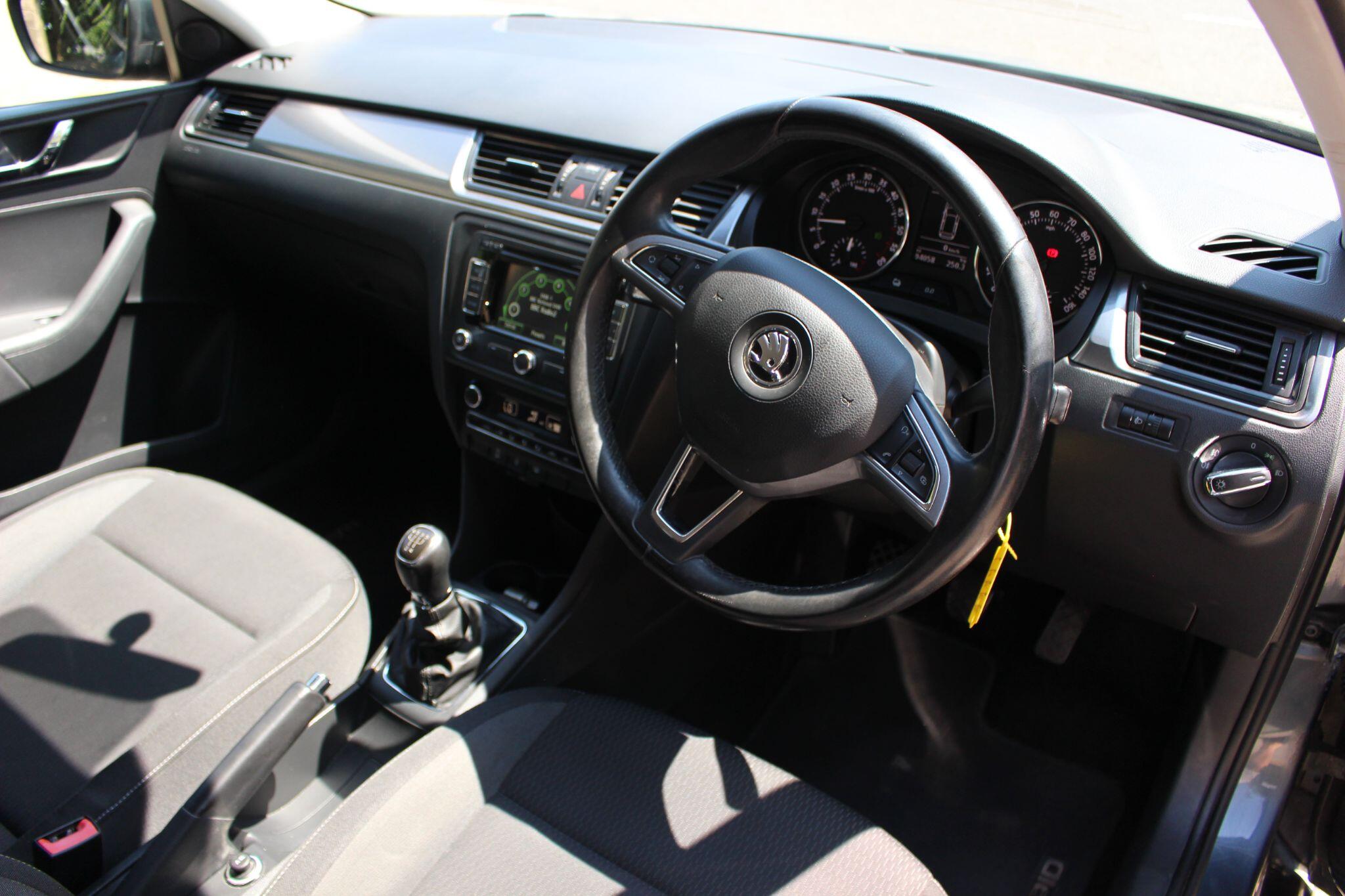Skoda Rapid Spaceback view 27