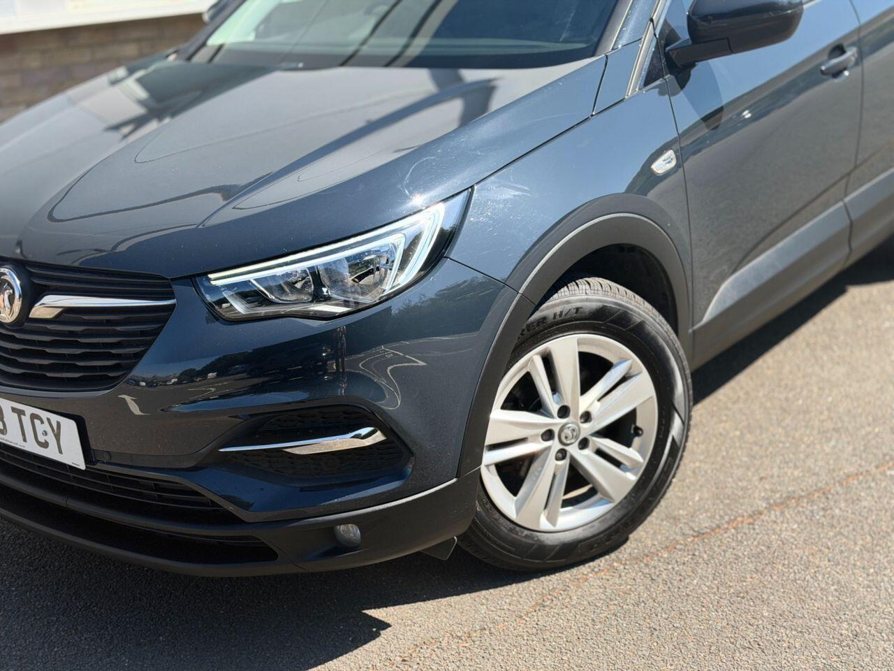 Vauxhall Grandland X view 42