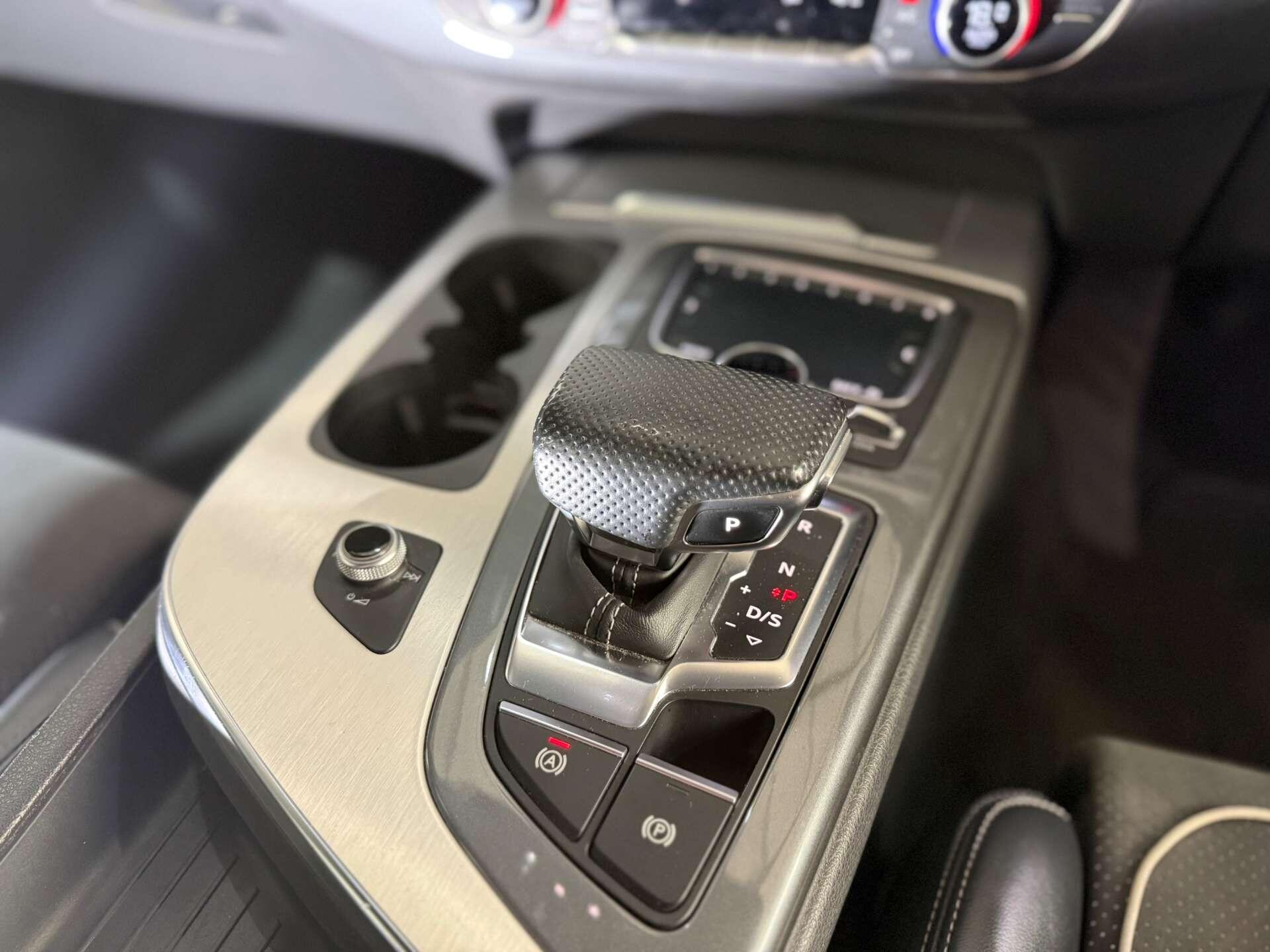 Audi Q7 view 53