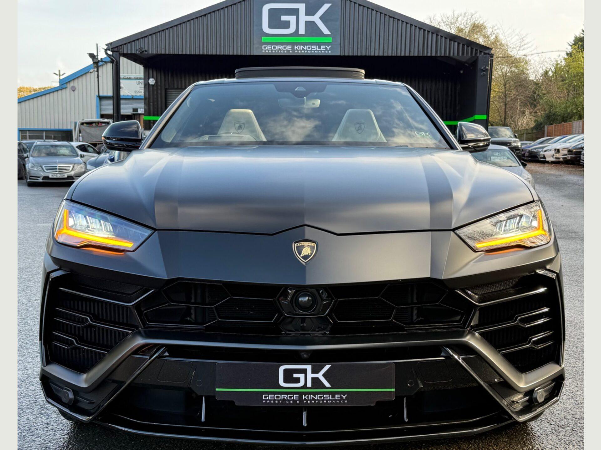 Lamborghini Urus view 20