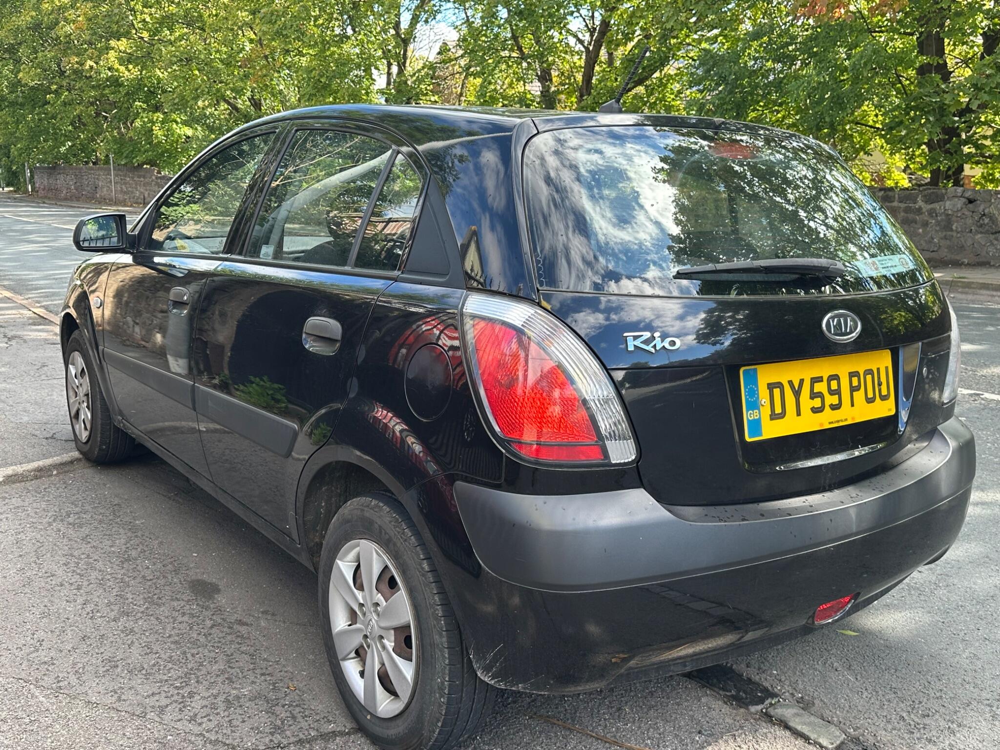 Kia Rio view 3