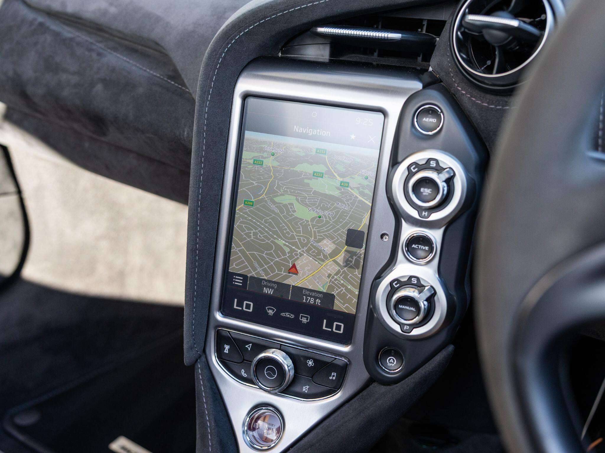 Mclaren 720s view 24