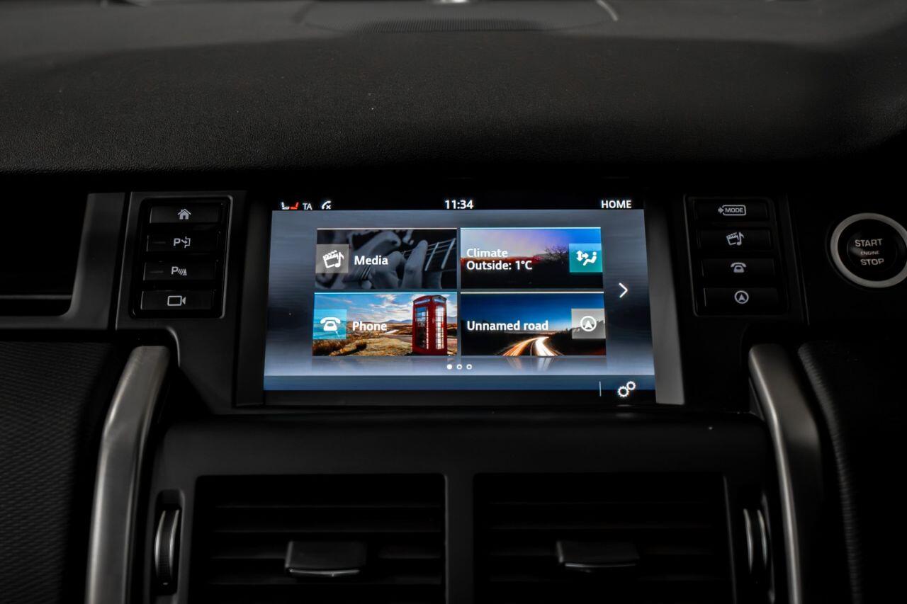 Land Rover Discovery Sport view 31