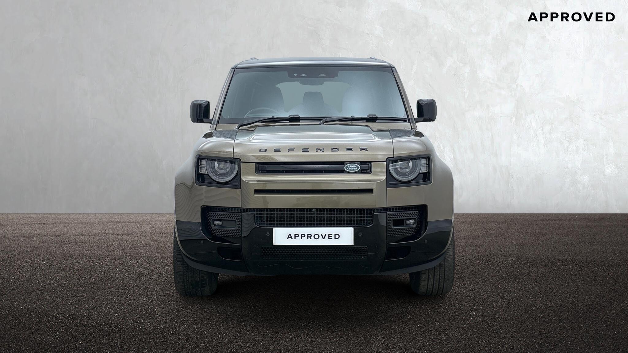 Land Rover Defender view 7