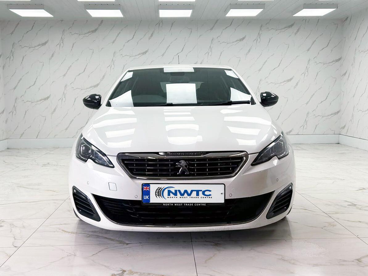 Peugeot 308 view 5