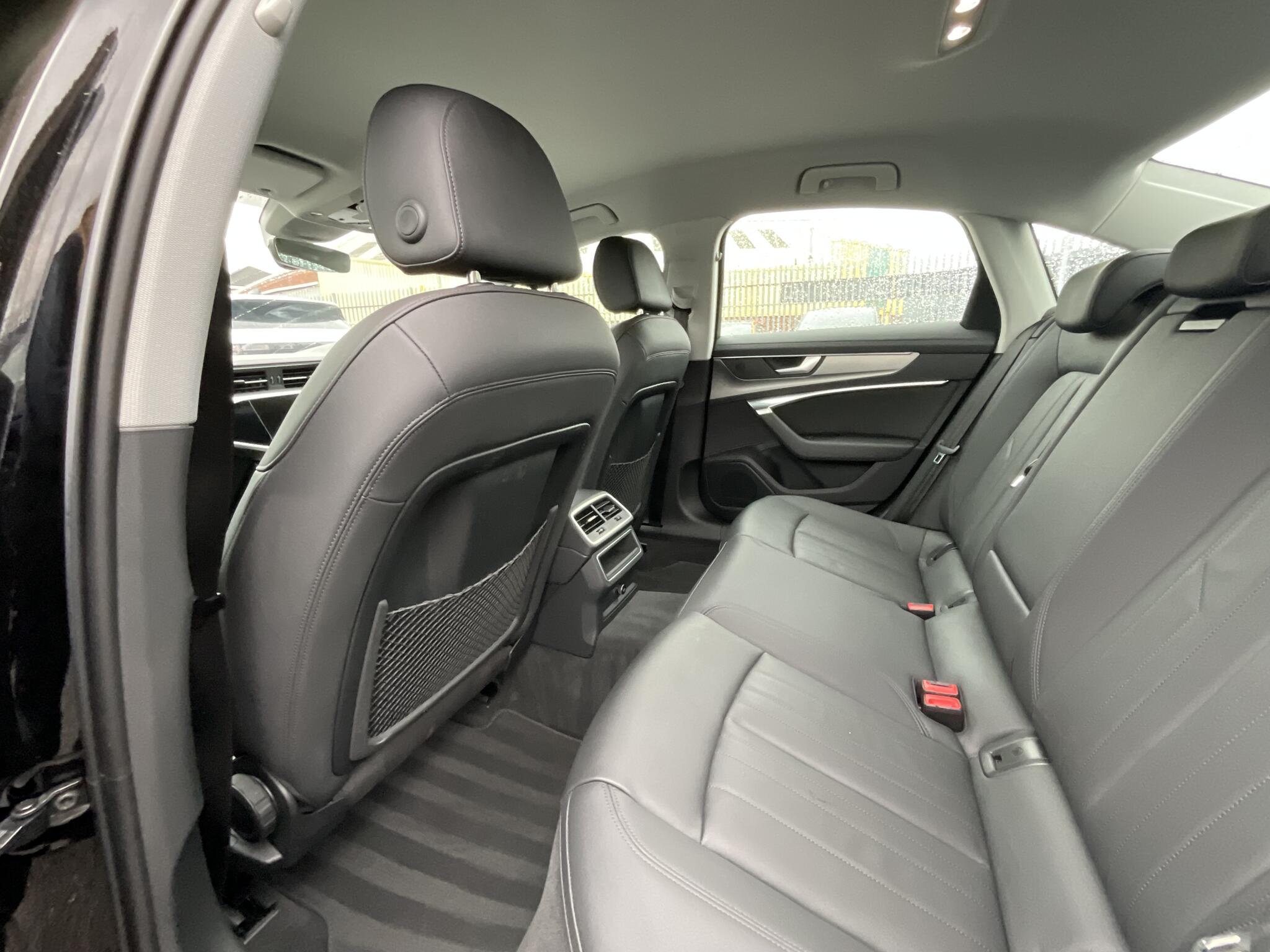 Audi A6 view 33