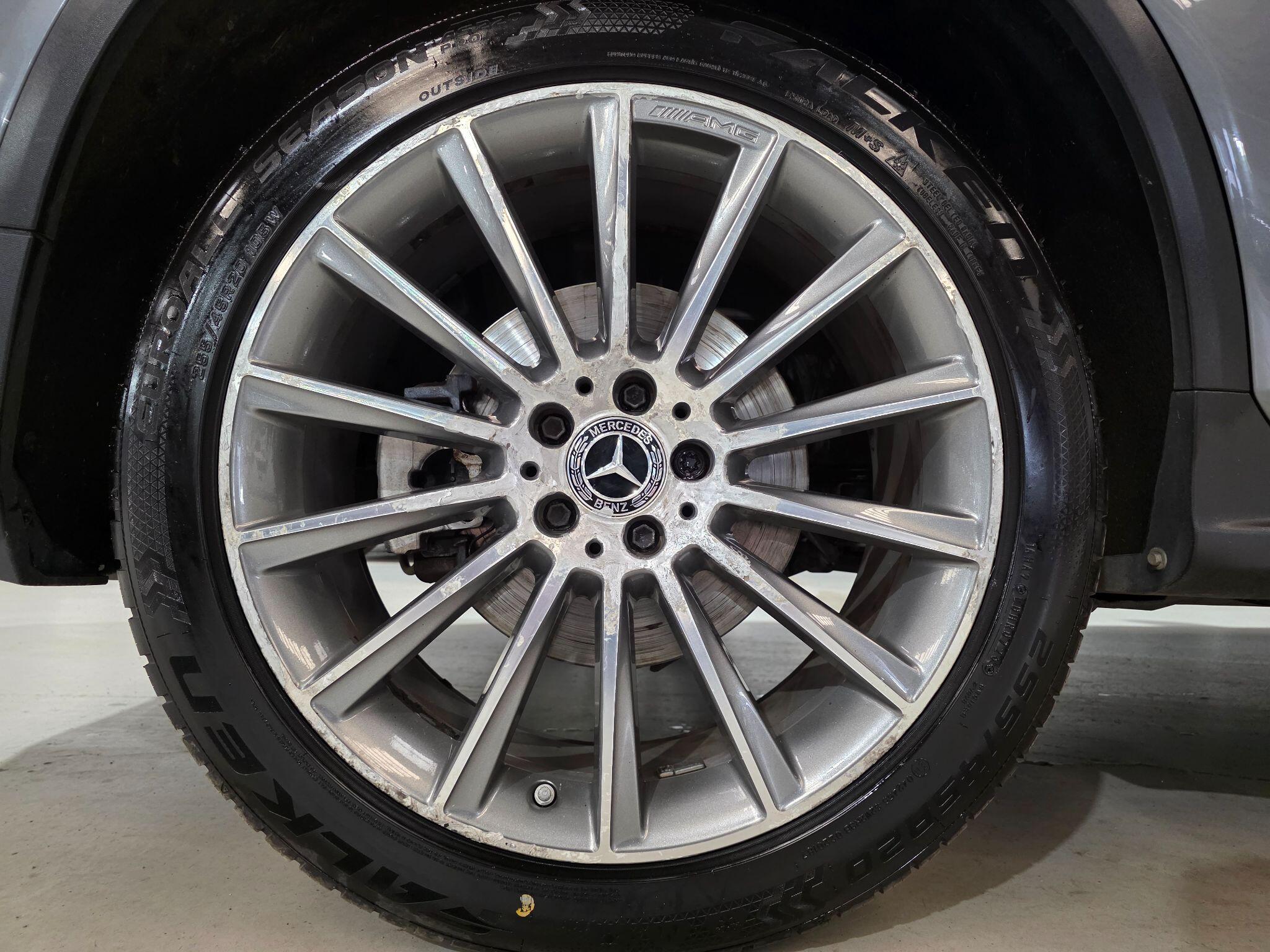 Mercedes-Benz GLC view 30
