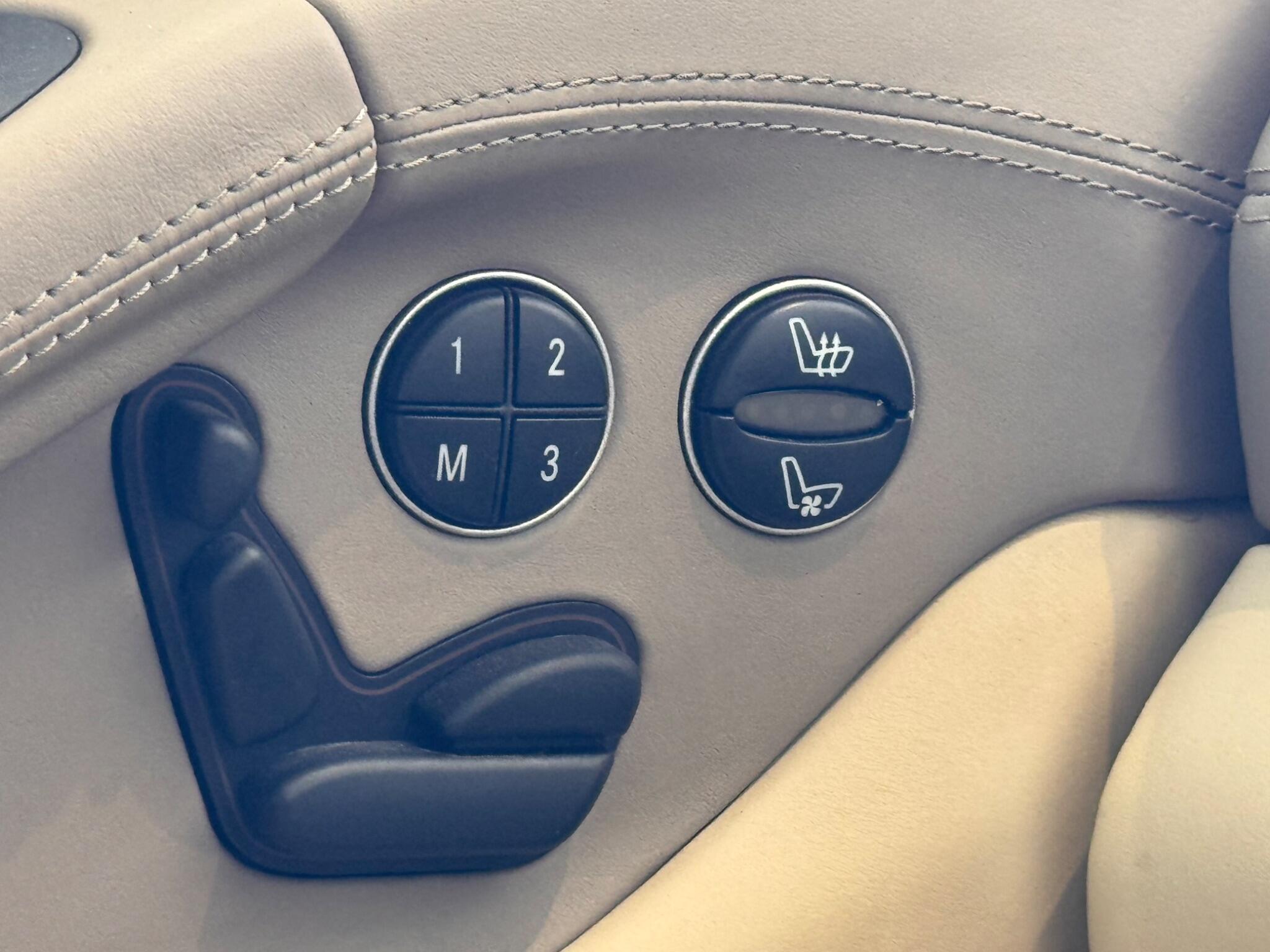 Mercedes-Benz SL view 23