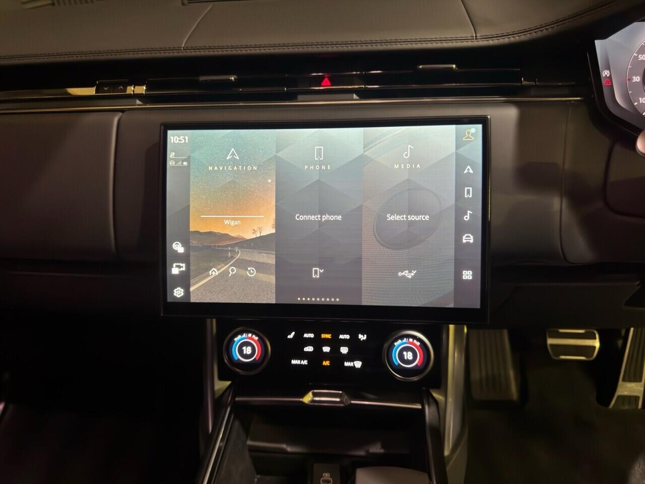 Land Rover Range Rover view 12