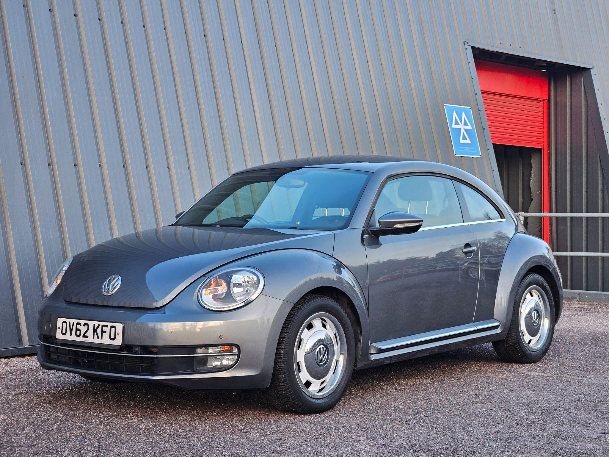 2012 Volkswagen Beetle image 6
