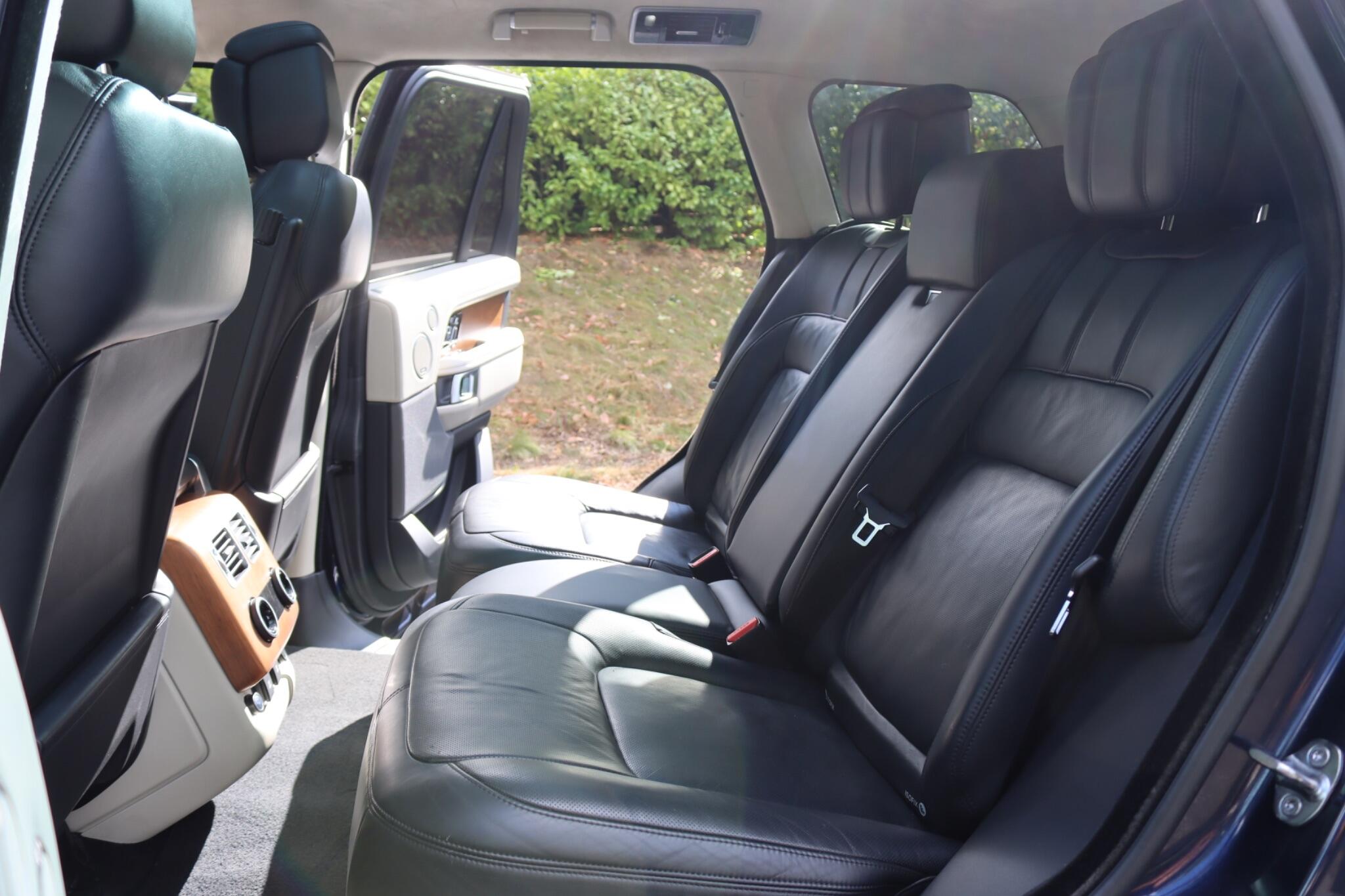 Land Rover Range Rover view 7