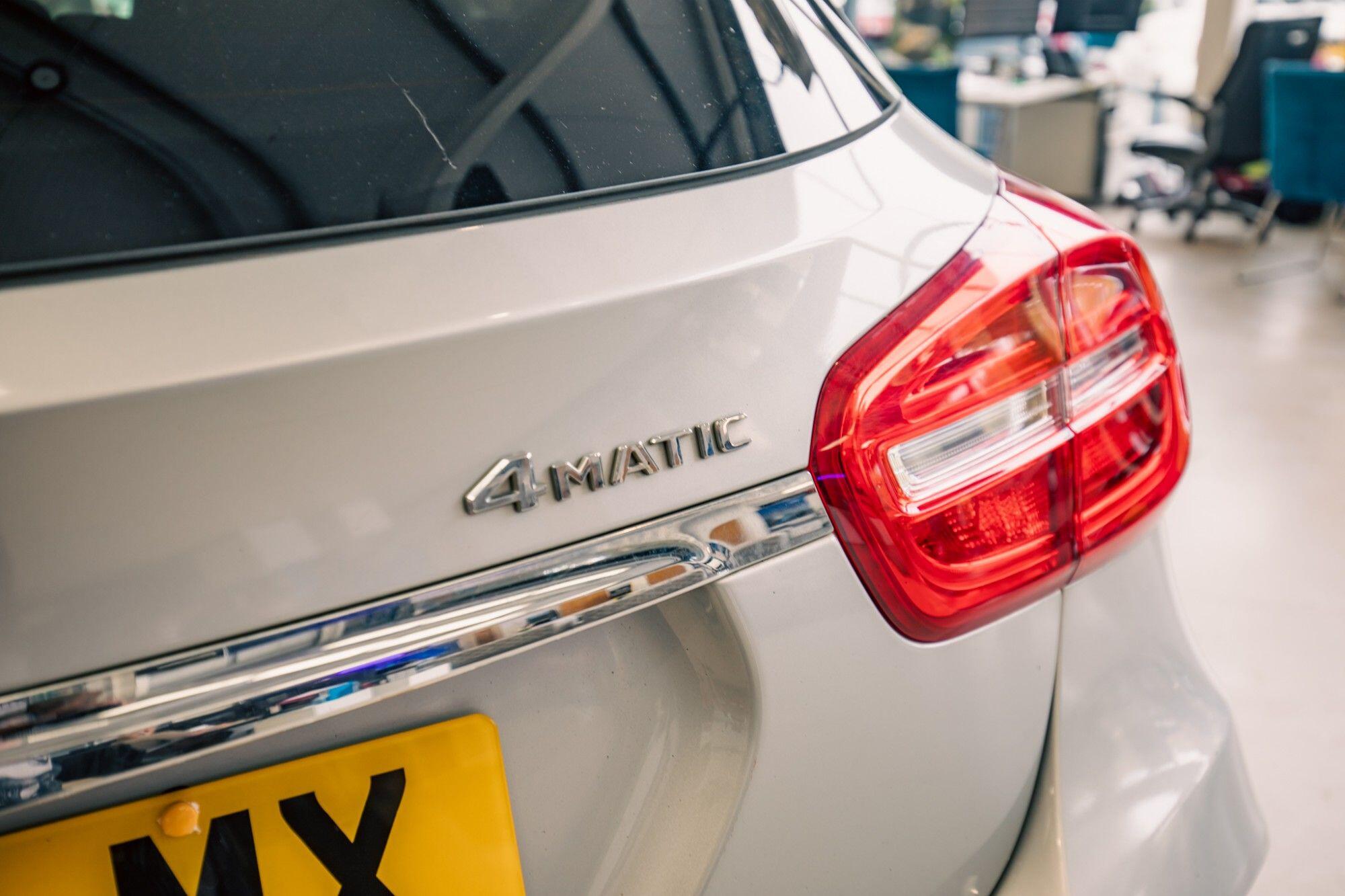 Mercedes-Benz Gla view 7